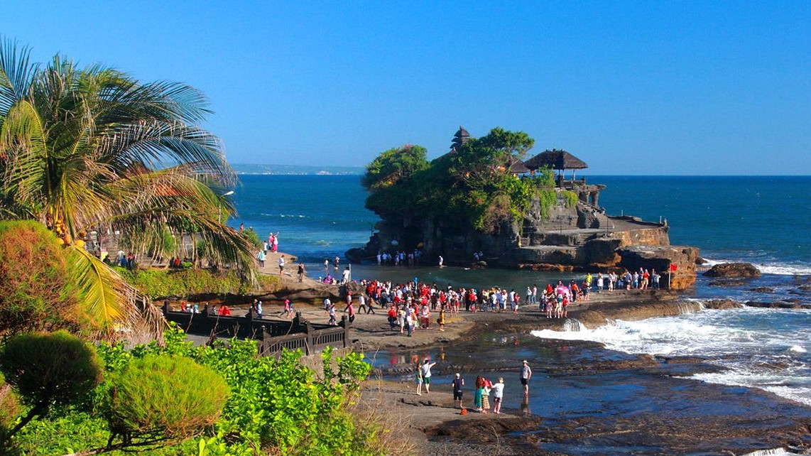 Ubud, Tanah Lot Temple Tour – Image 4 | WeShare