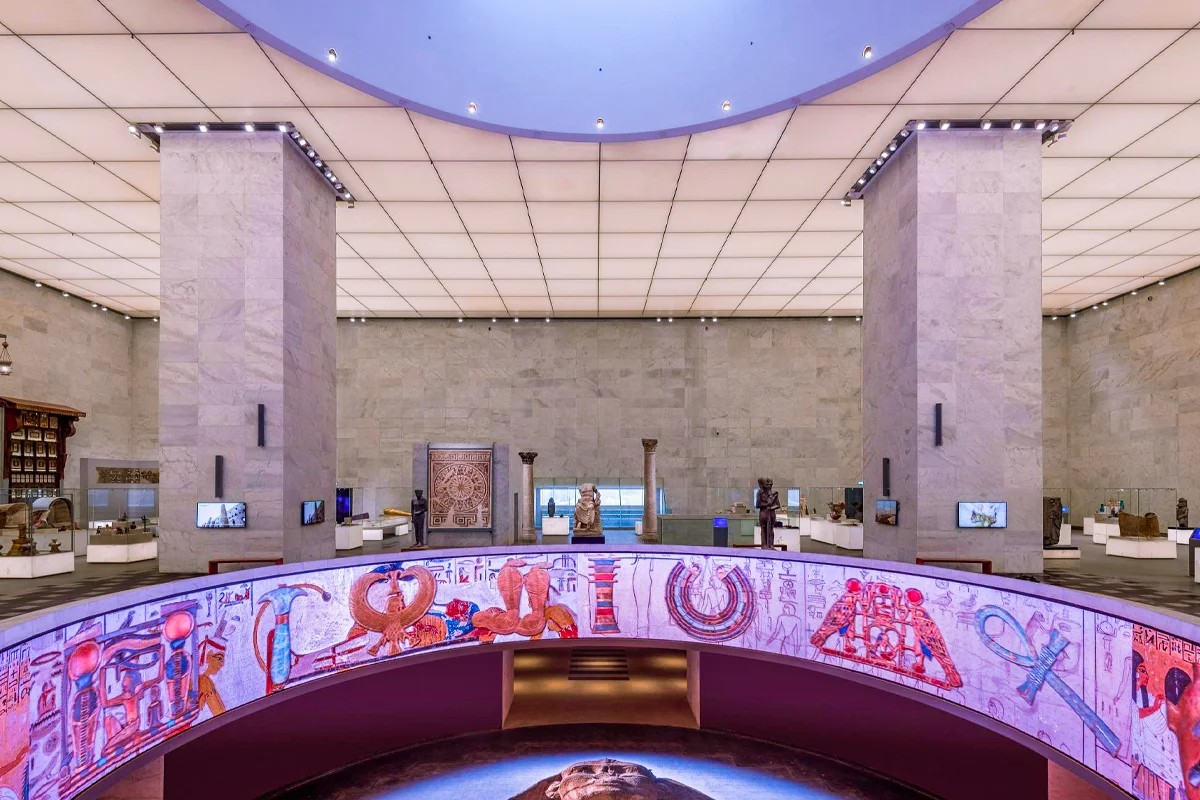 Visita al Museo Nacional y al Museo Egipcio desde el puerto de Safaga
