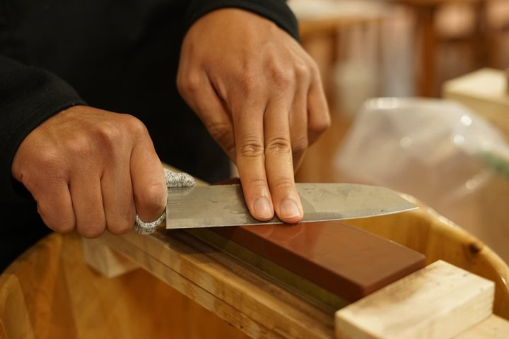 Kyoto: Traditional Knife Sharpening & Craft Workshop in Gion