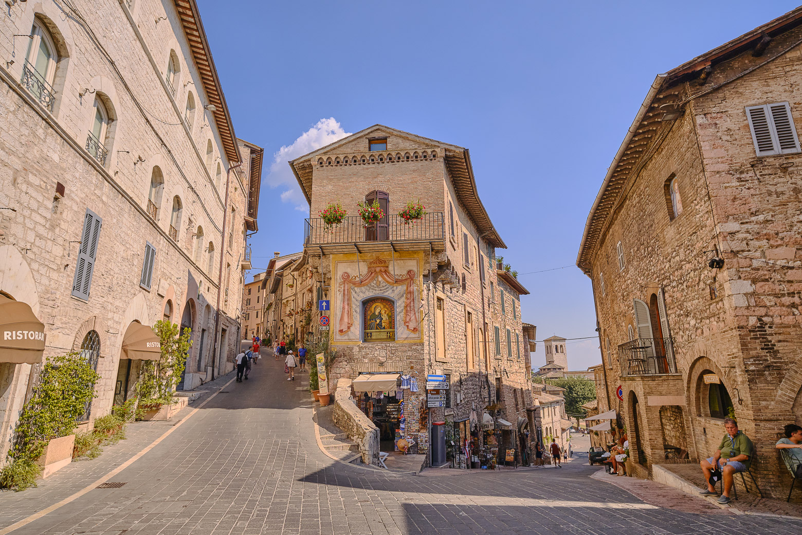 Heart of Umbria region: explore the mystic towns of Orvieto and Assisi – Image 2 | WeShare