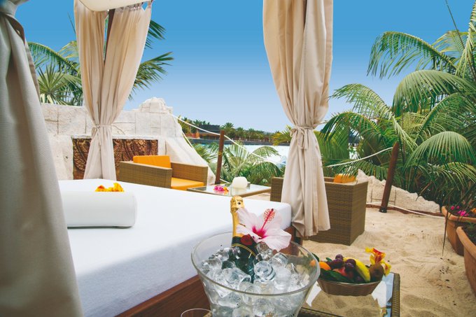 Siam Park Champagne Club