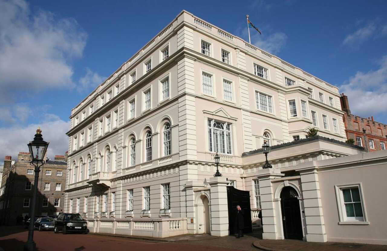 Londra: Nöbet Değişimi ve Kraliyet Sarayları Grup Yürüyüş Turu
