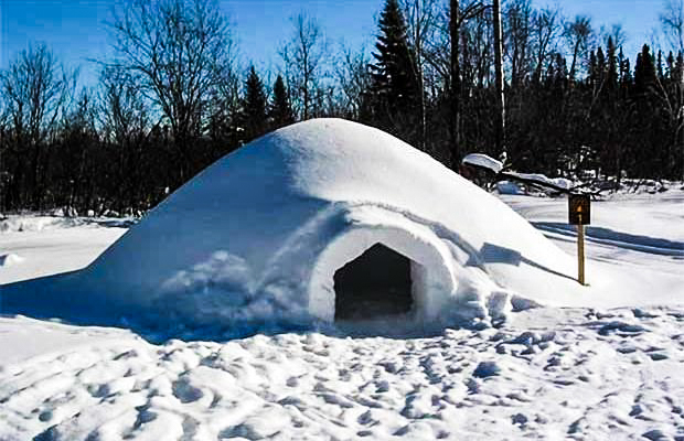 Construyendo un iglú de nieve desde Kemi - Kemi
