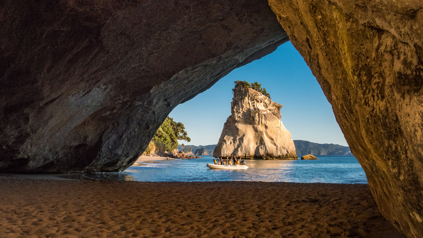 Tour de un día - COROMANDEL - Cathedral Cove y Driving Creek Railway - Ex Auckland