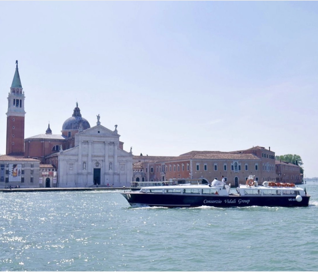 Morning Venice Lagoon Cruise: Murano Island and Burano Island - Photo 9