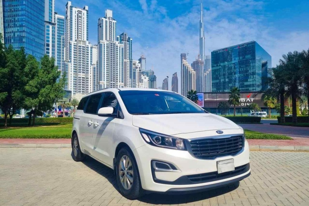 Dubai or Abu Dhabi: full day Private Transfer with Driver (ECO) – photo 3