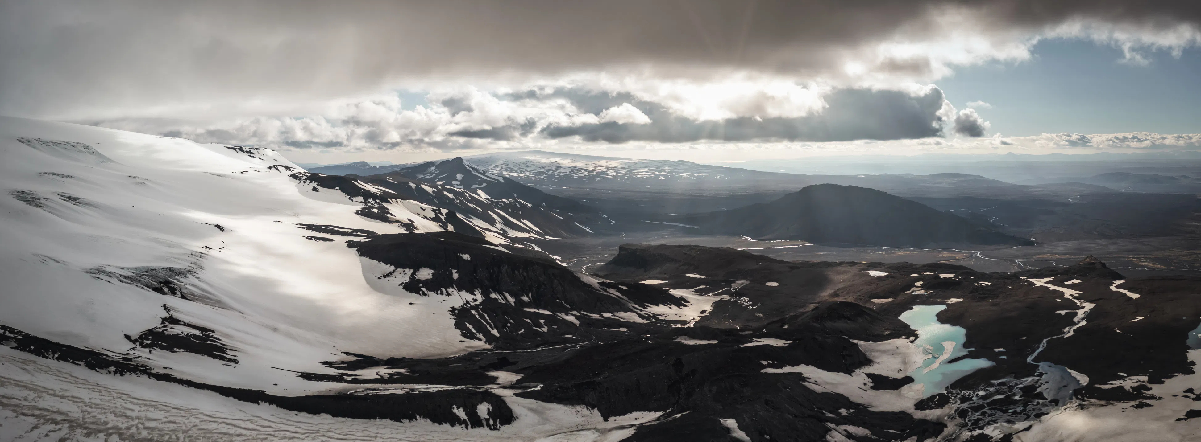 The Silver Circle & Snowmobiling: Small Group Borgarfjörður West Iceland Day Tour 