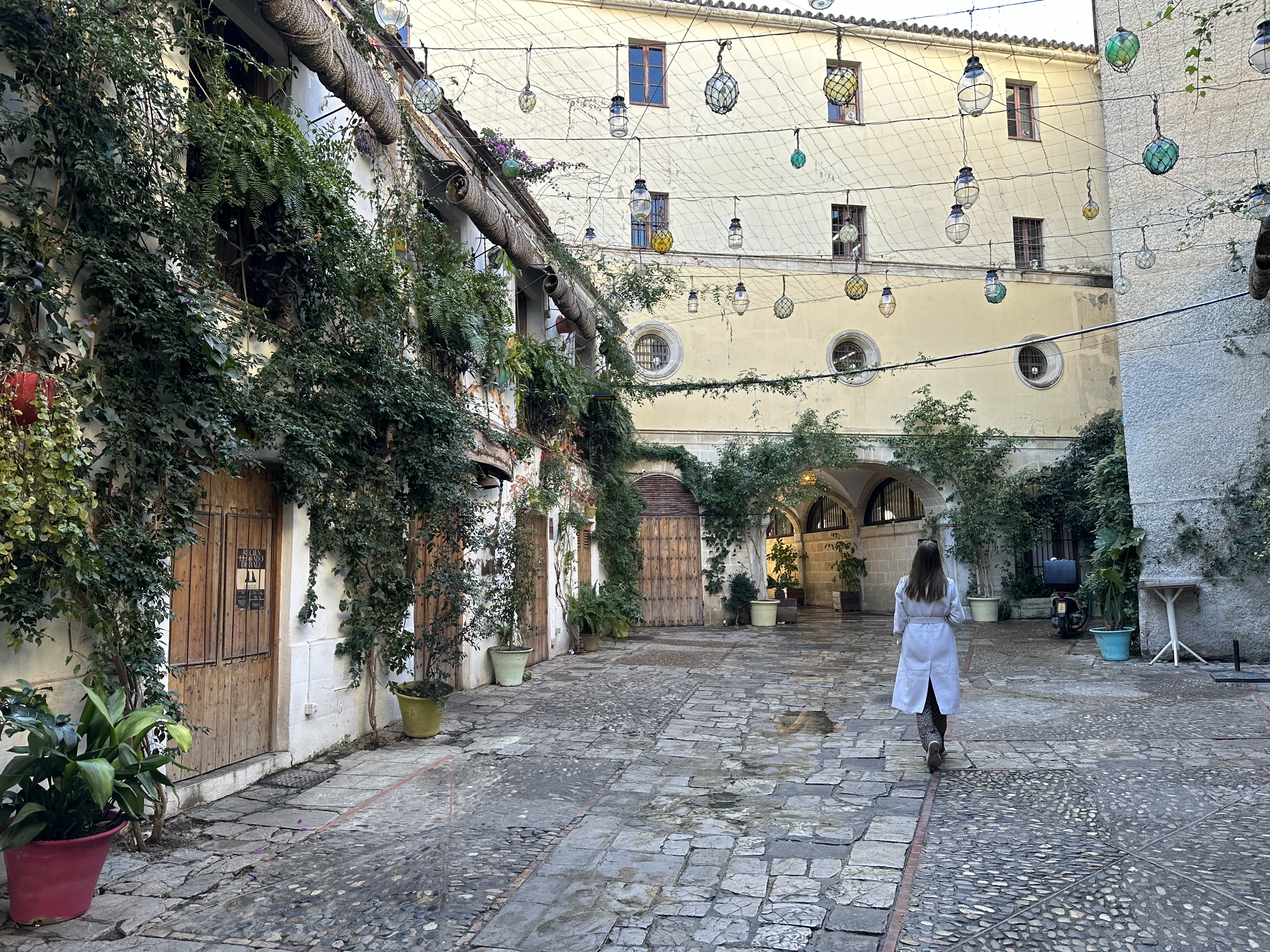 Self-Guided Secrets of Jerez de la Frontera Exploration Game