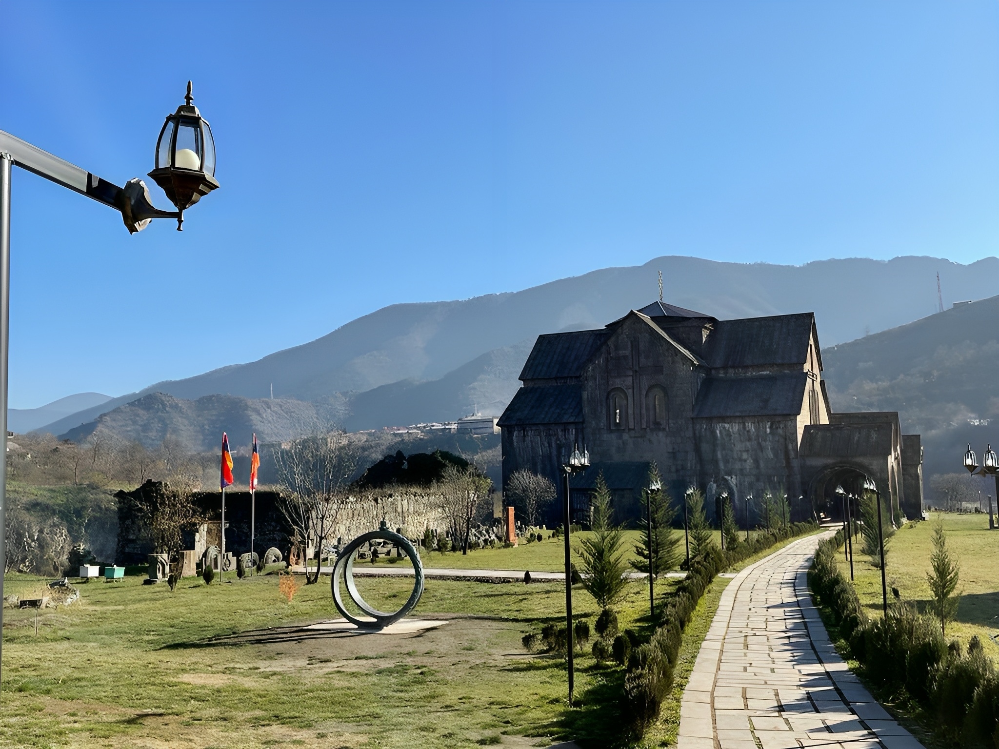 En-linking Caucasus Tour – Armenia Monasteries, UNESCO Sites & Traditional BBQ En-linking Caucasus (T-Y)