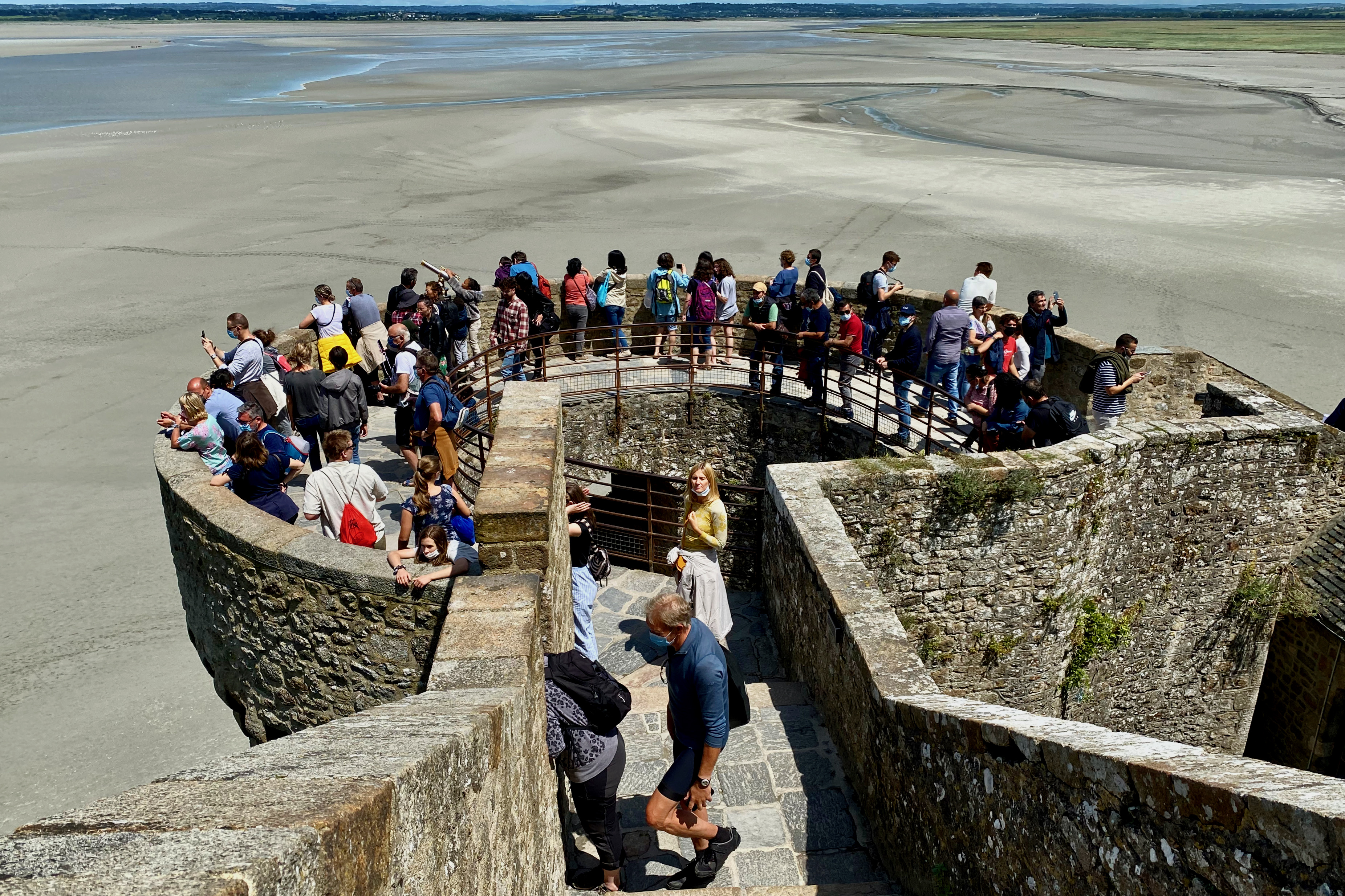 3-day Normandy, D-Day, Mont Saint-Michel, 3 Loire Castles Small-group by Minivan. - Photo 53