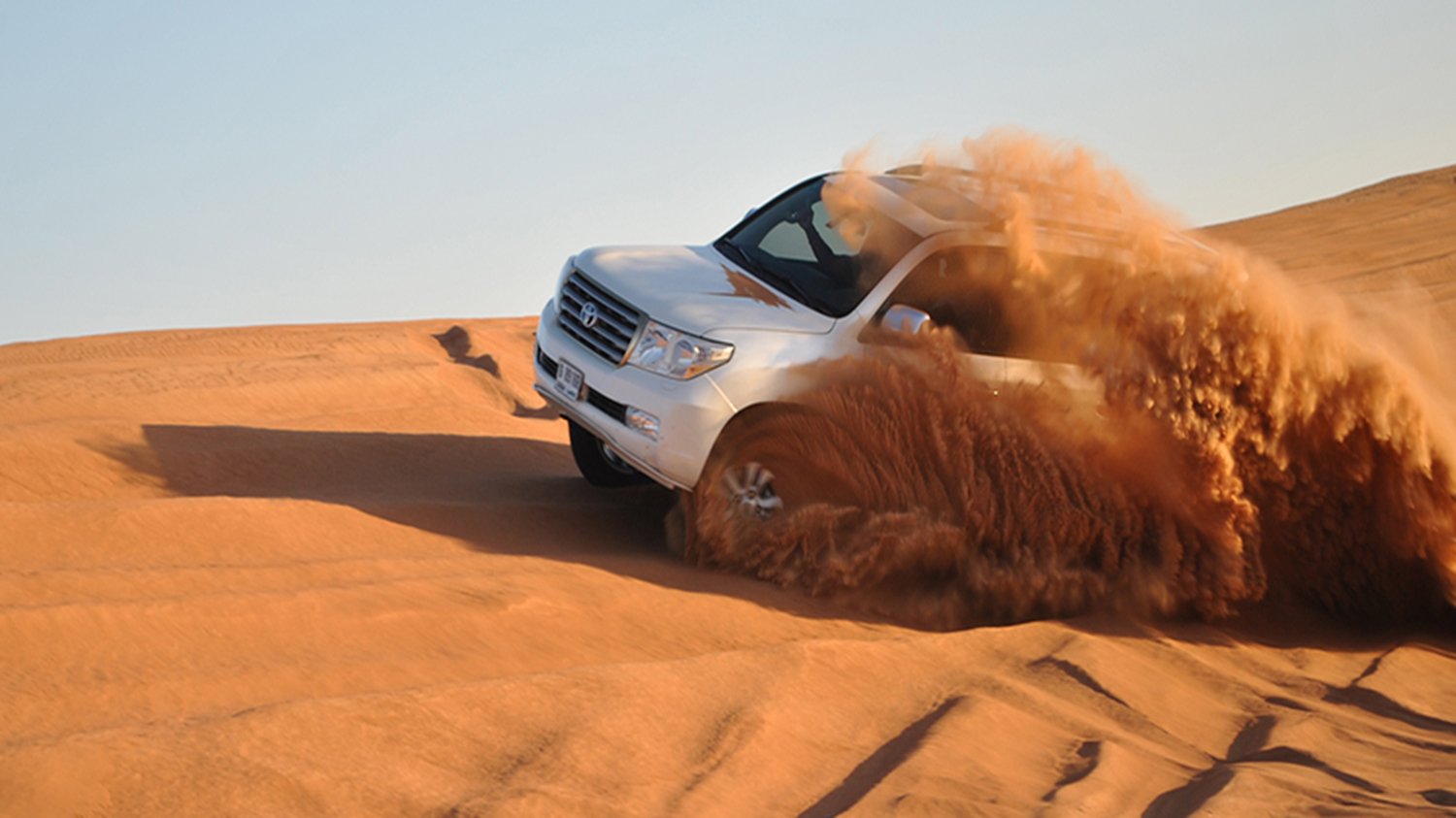 Safari matutino por el desierto de Abu Dabi con sandboarding - Foto 3