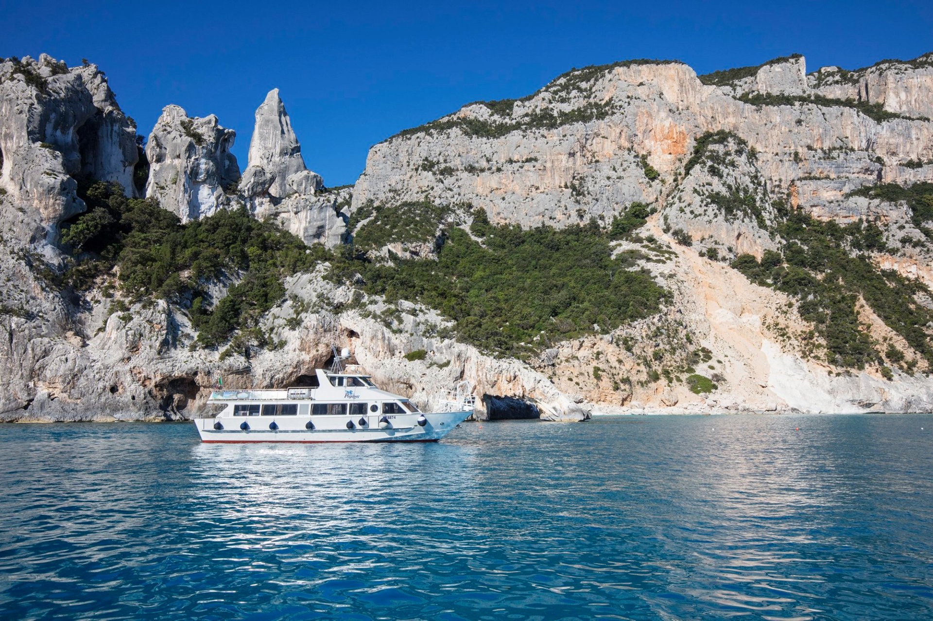 From Cala Gonone: motorboat tour with transfer to the Bue Marino Caves - Photo 8