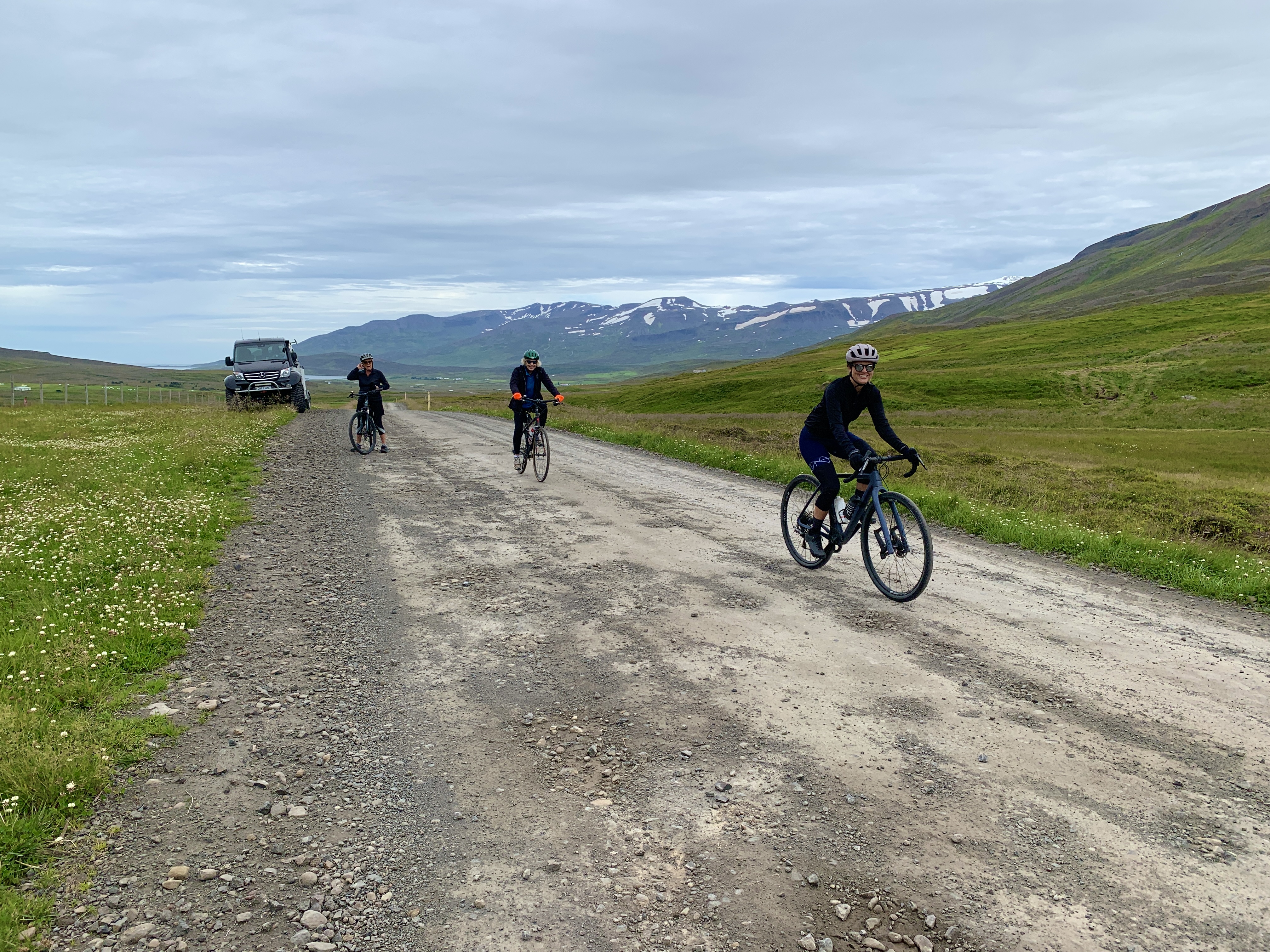 Private Super Jeep with driver guide, fits 10 passengers - photo 10