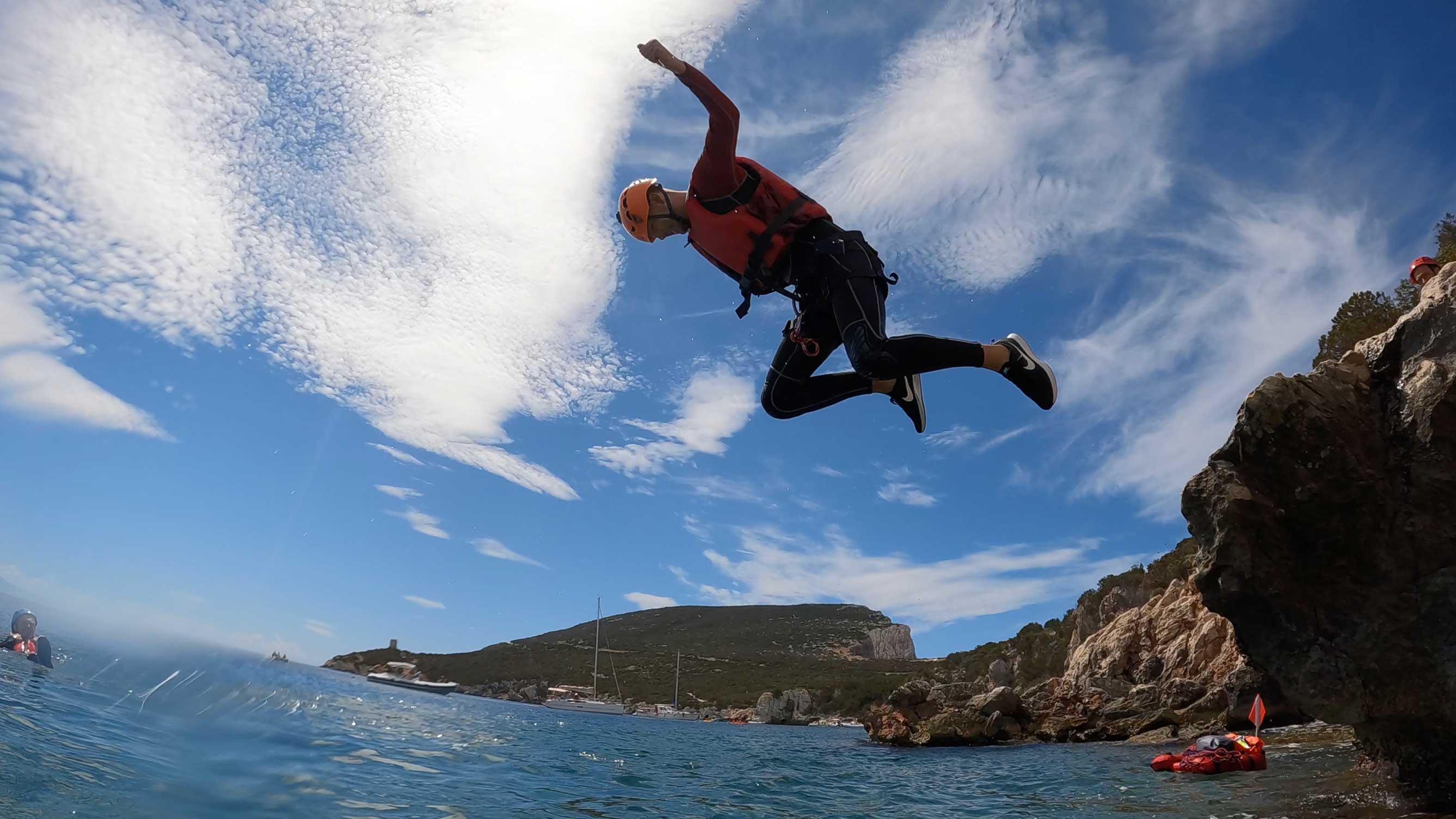 Alghero: coasteering at Cala Dragunara in the Porto Conte Park - Photo 2