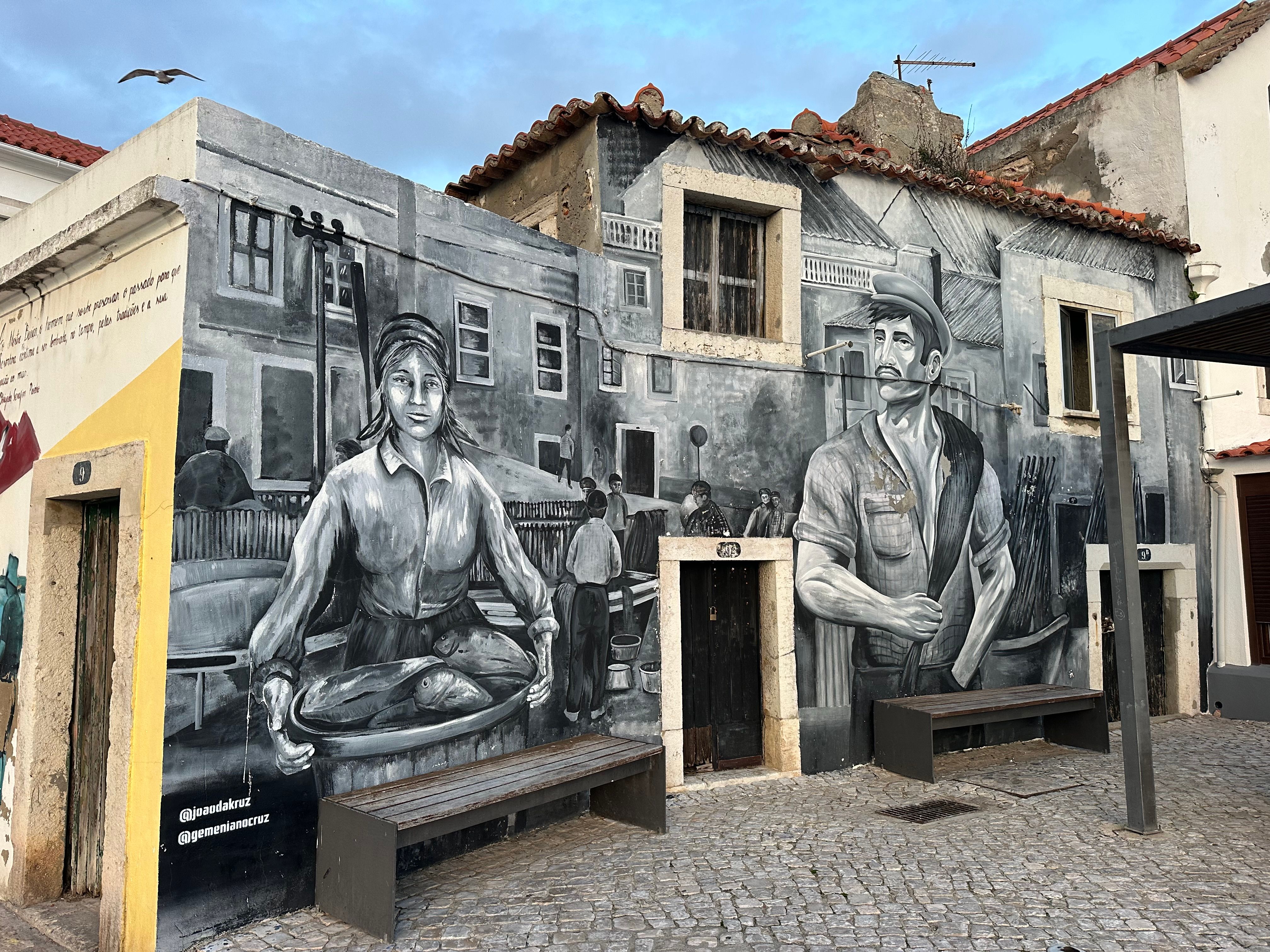 Arrábida & Sesimbra Private Day Trip from Lisbon – Wine Tasting & Secret Beaches