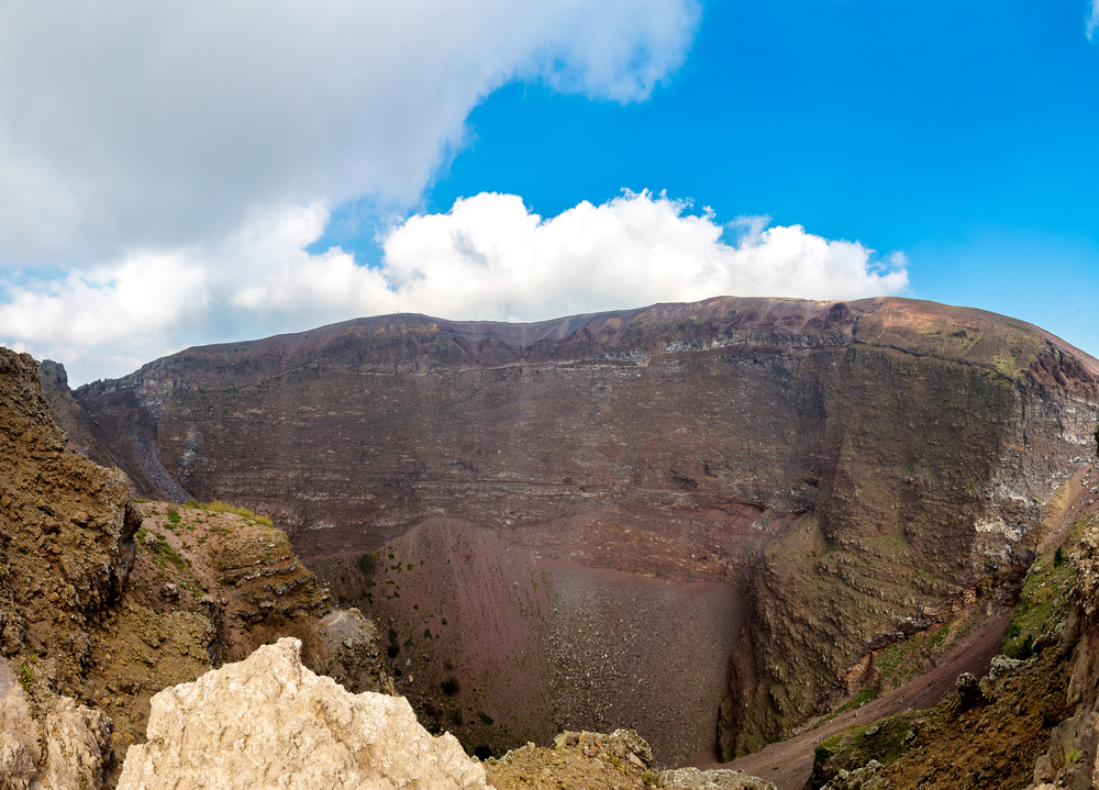 Half day excursion to Mt Vesuvius with wine tasting and lunch from Naples – Image 3 | WeShare