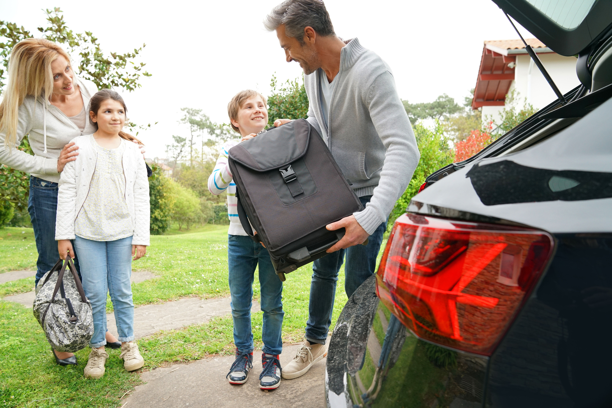 1-Way Transfer from Keflavik Airport to Reykjavik (Sedan) - photo 3