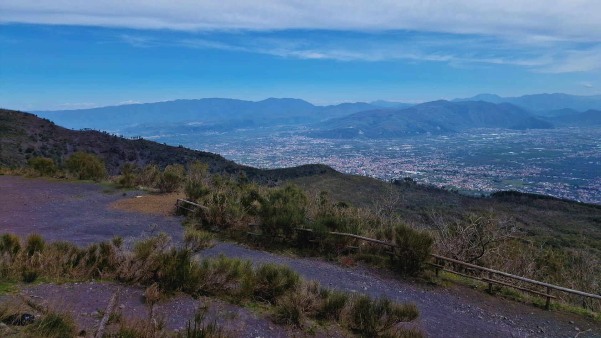 Naples: e-bike rental on Mount Vesuvius with crater access - Photo 16