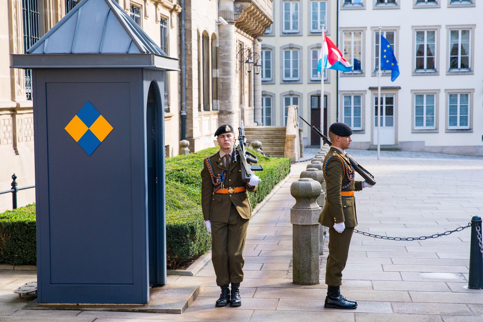 Luxembourg in 1 Day: Walking Audio Tour on Mobile App