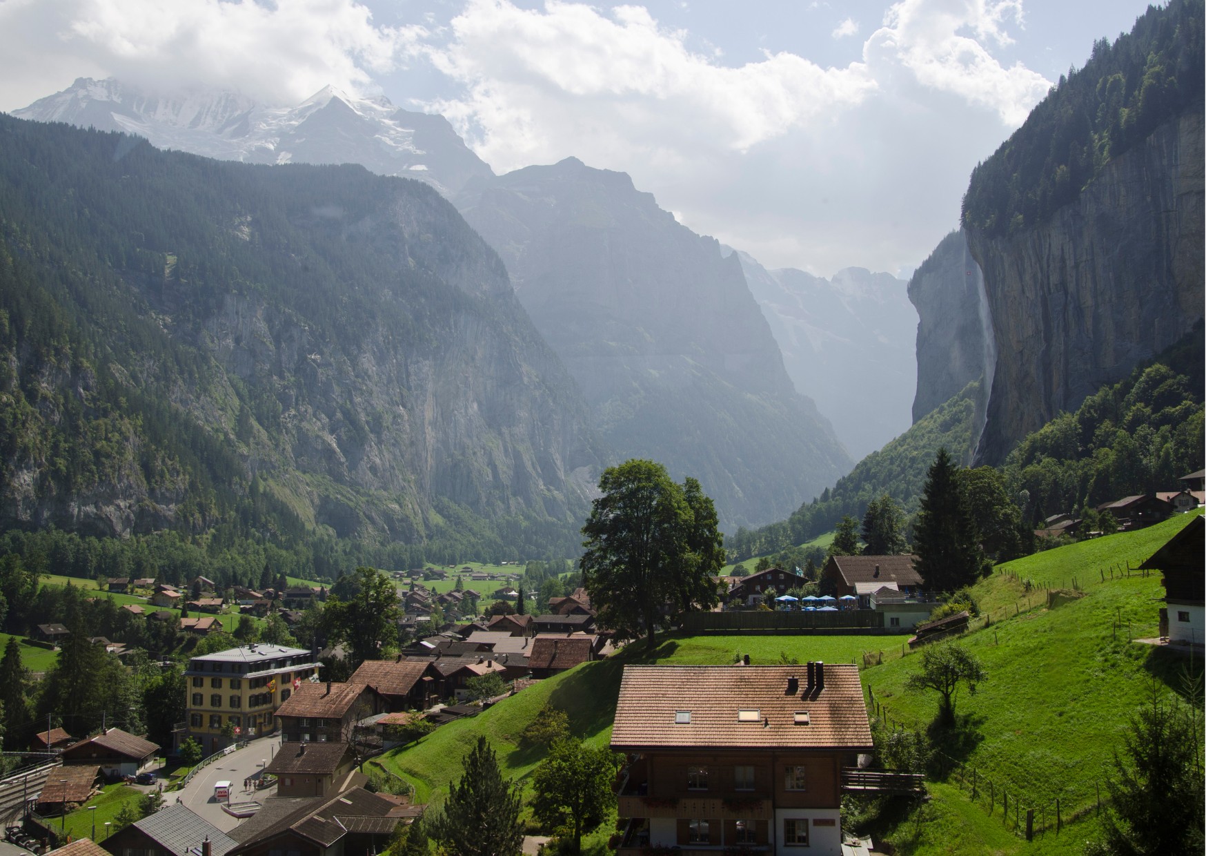 Interlaken Private Half Day Sightseeing Tour by Car with Local - Photo 2