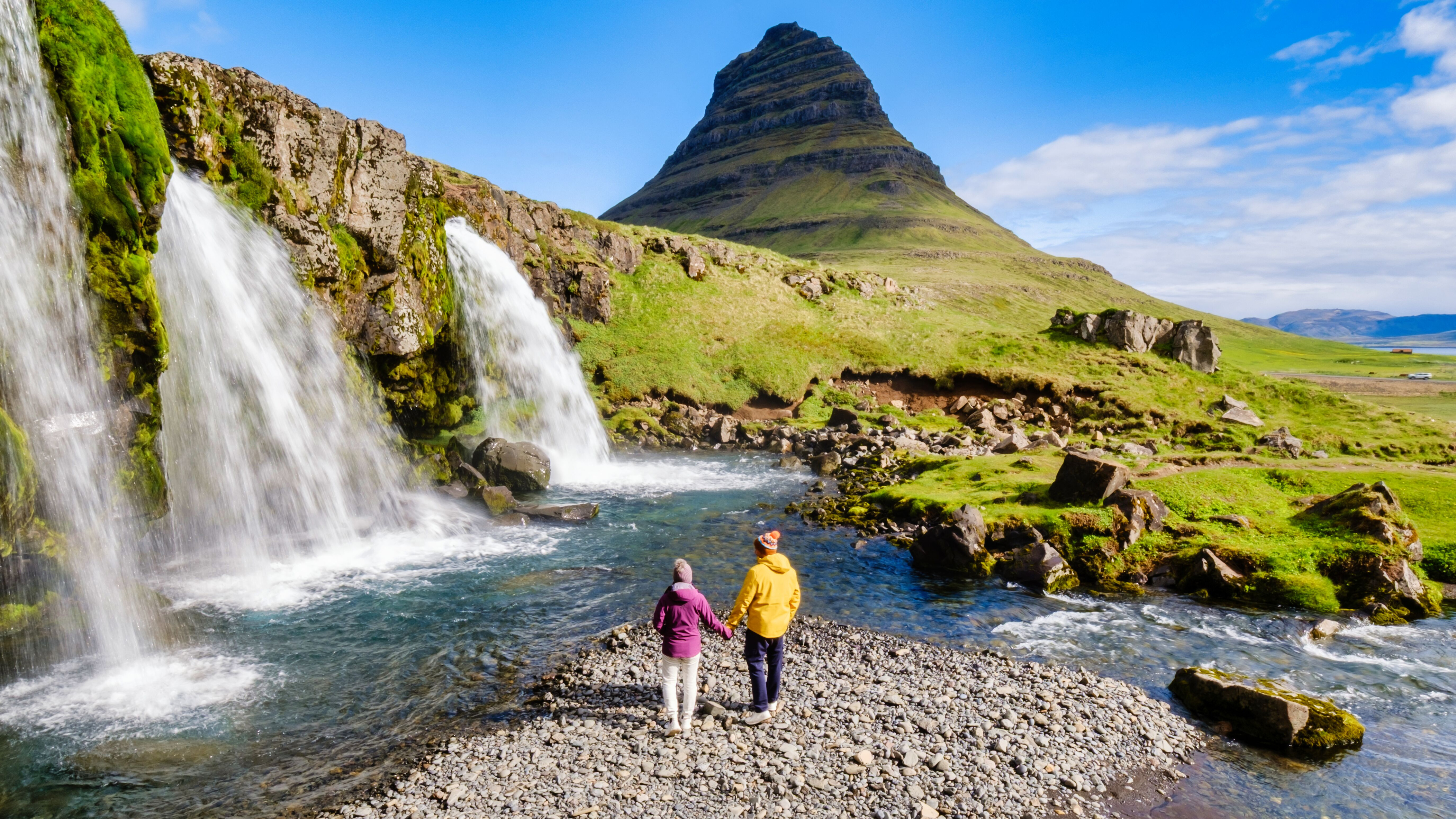 Iceland Solar Eclipse 2026 – Snæfellsnes Experience with Home-Cooked Dinner by Minibus - photo 2