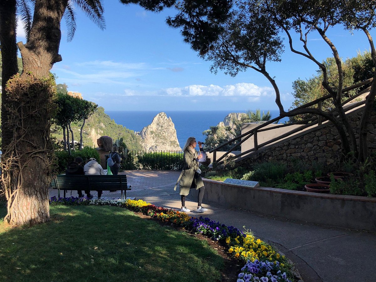 SEA-DAY: CAPRI AND SORRENTO in dinghy - Photo 4