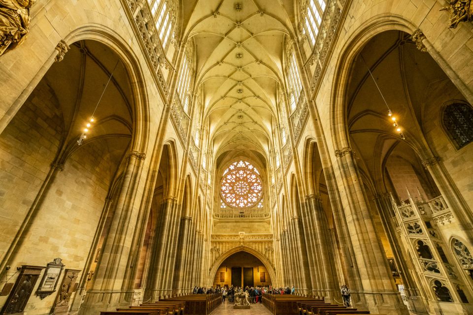 Prague Castle Interiors: Tour with German Guide and Entry Ticket