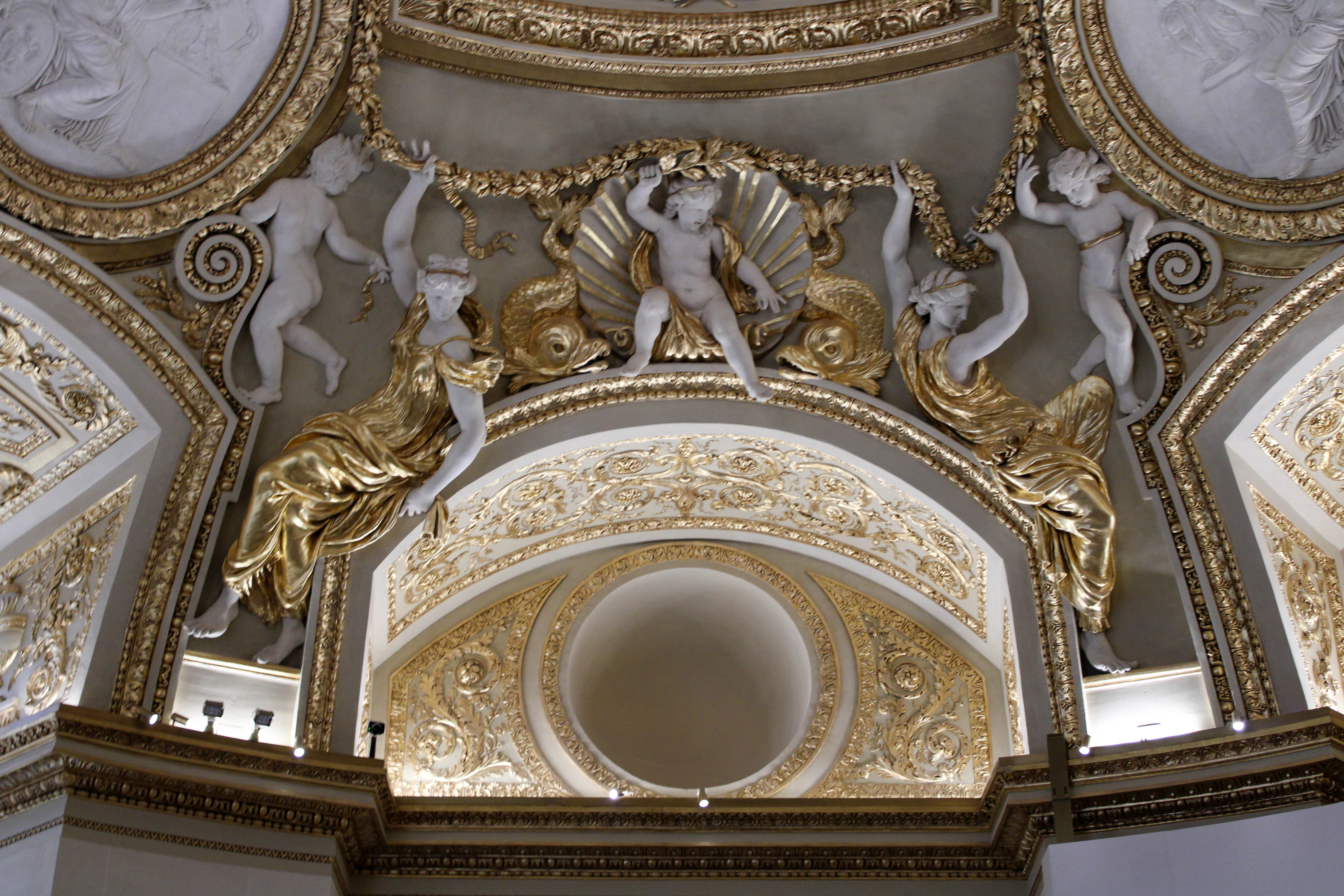 Murders and Mysteries of the Louvre - Photo 24