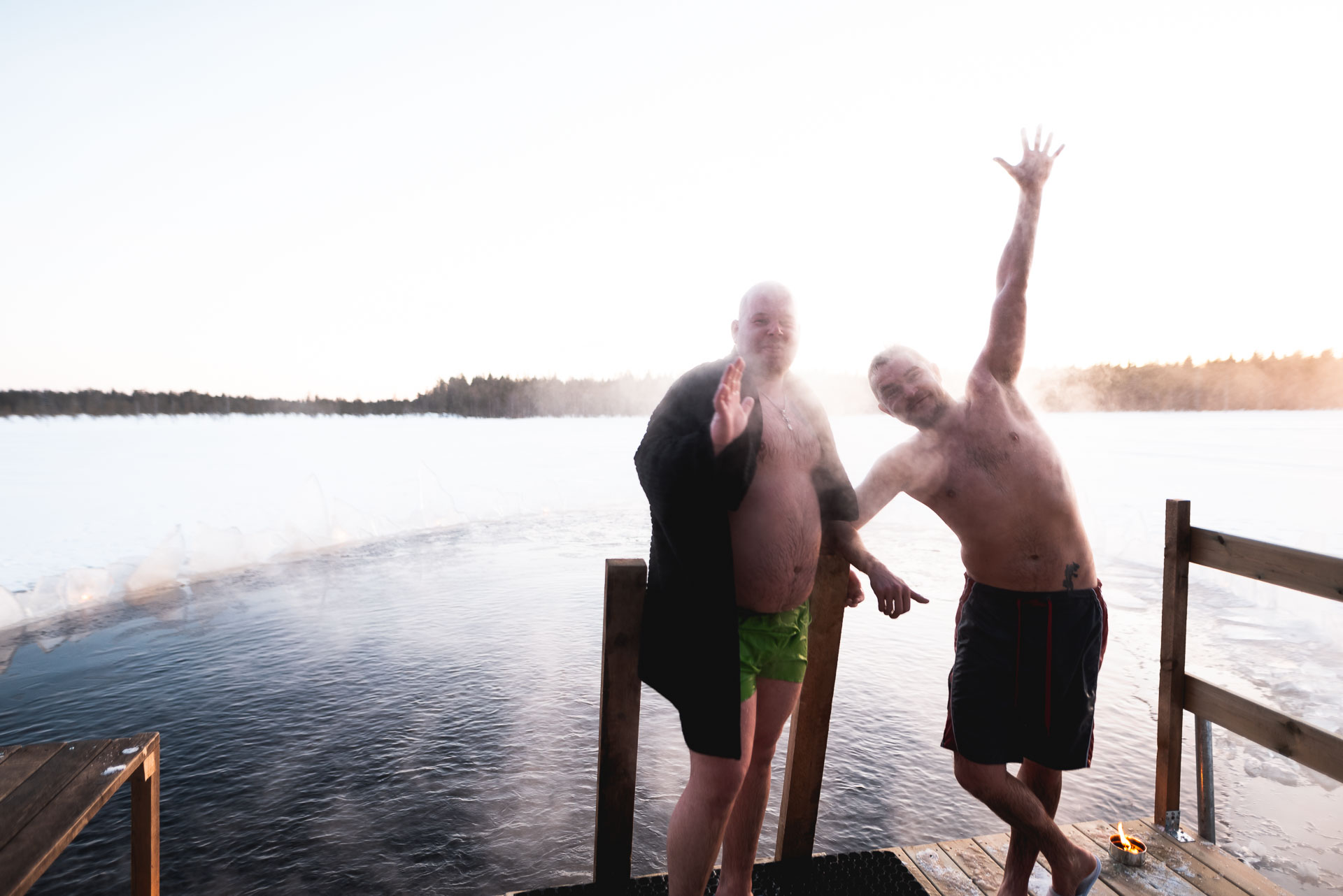 The Best of Lapland : Sauna, ice swimming, Dinner & Northern Lights – Image 1 | WeShare