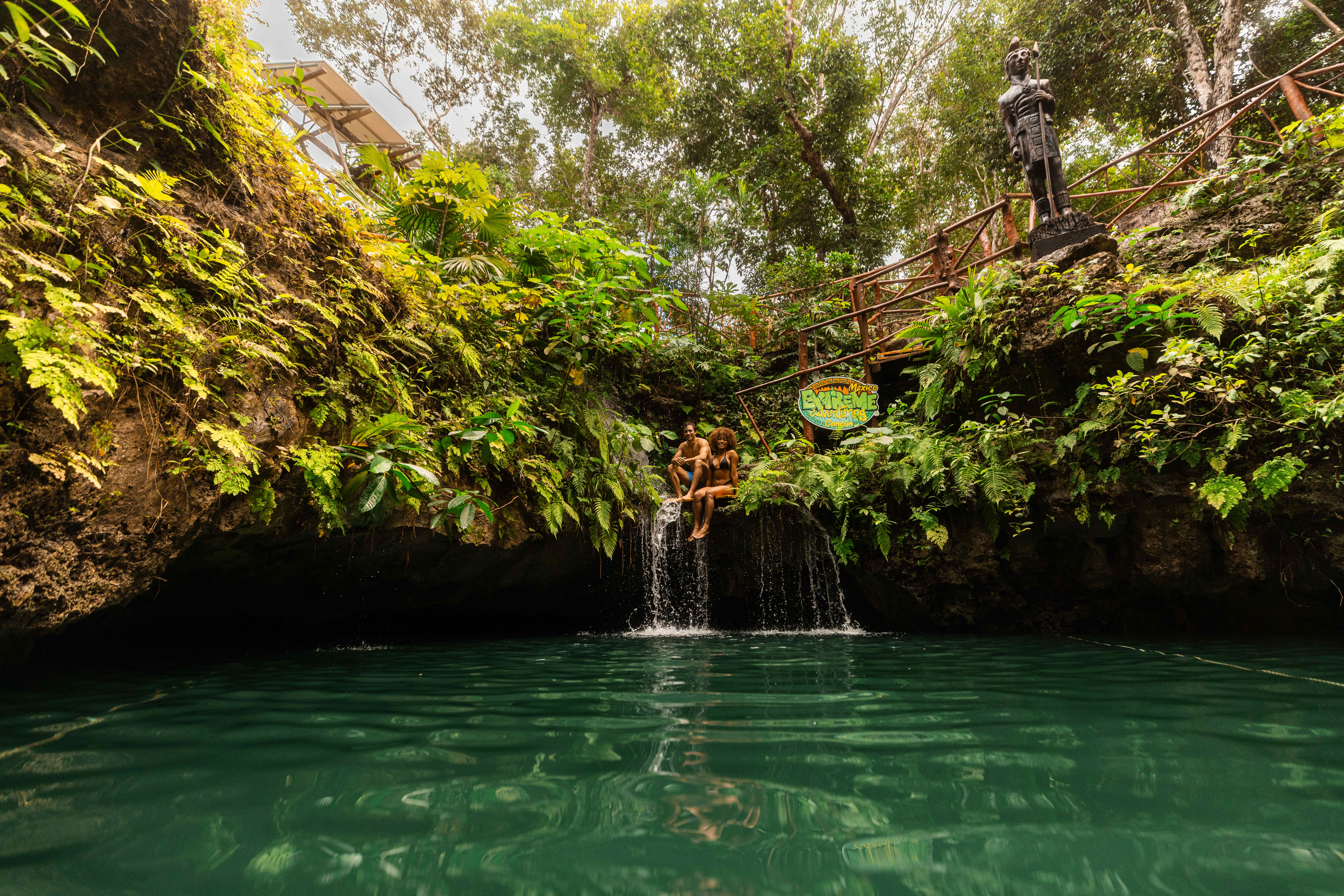 Aventura en grupo pequeño por 3 cenotes ocultos con cata de tequila — 16/20
