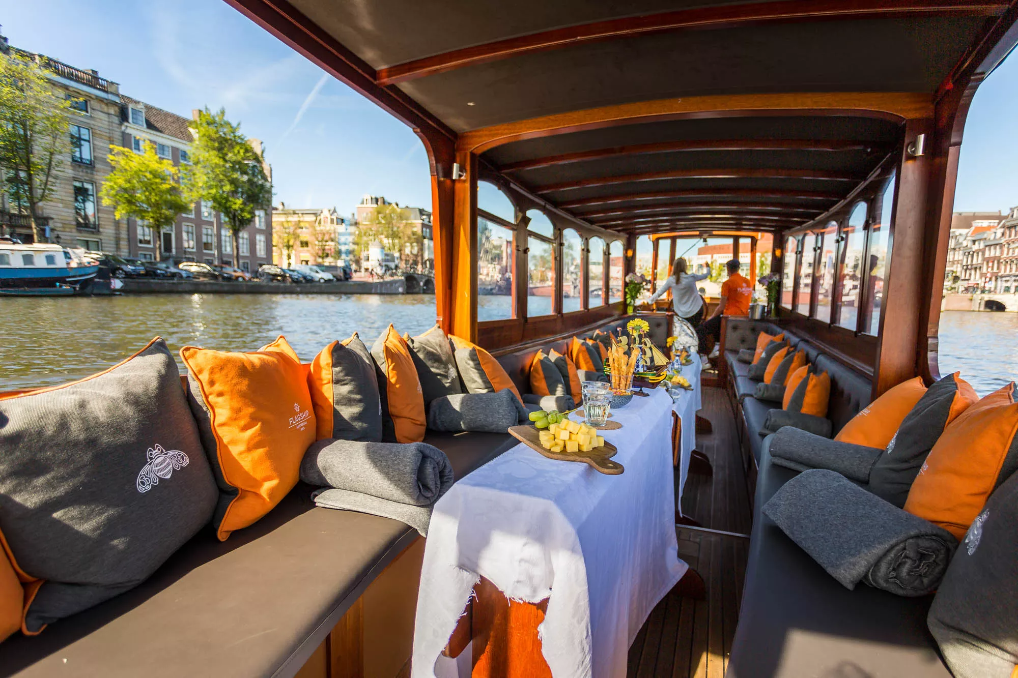 Bike Tour with canal cruise cheese and drinks included in Amsterdam – Image 4 | WeShare