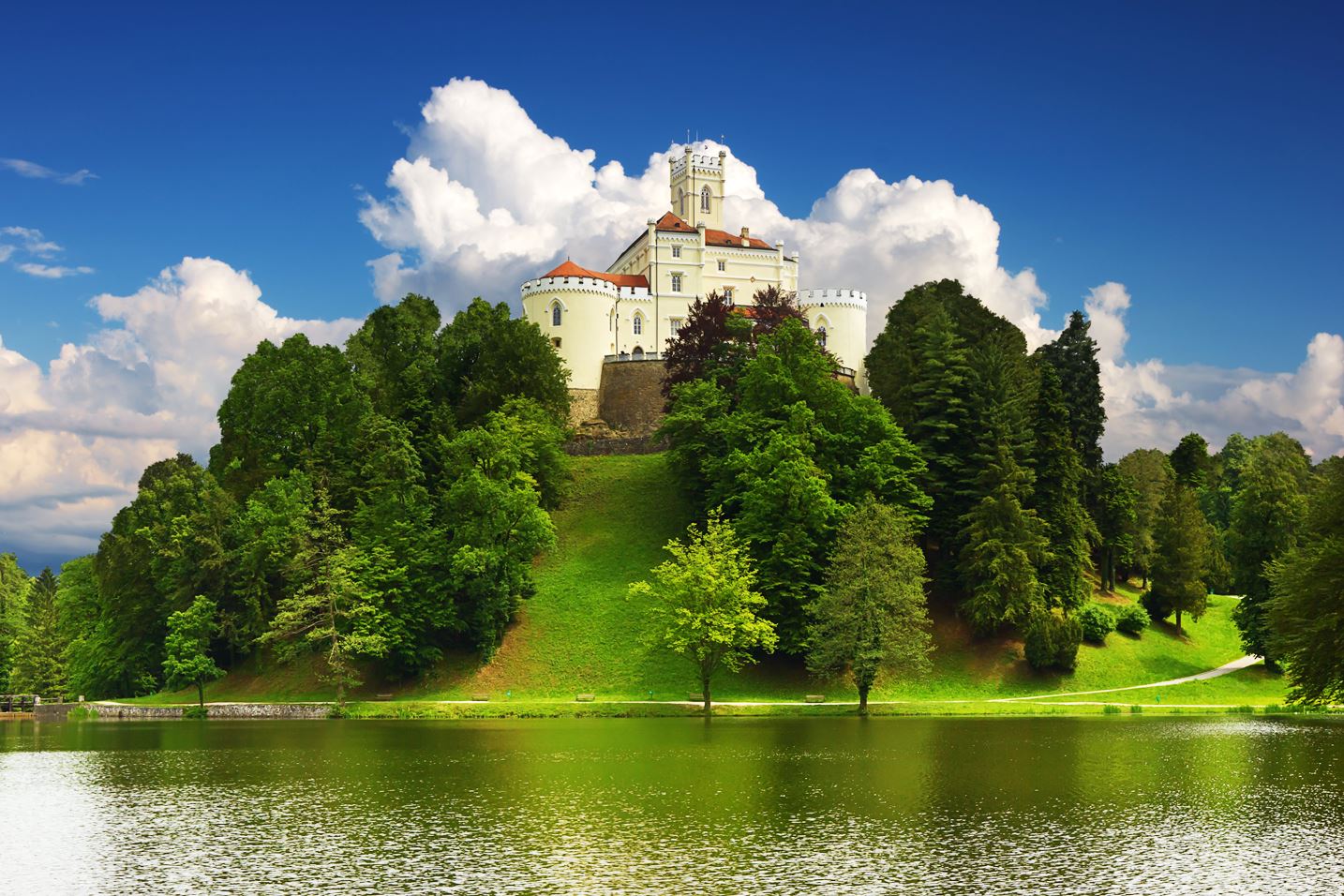 Private Varaždin and Trakošćan Castle Tour - from Zagreb