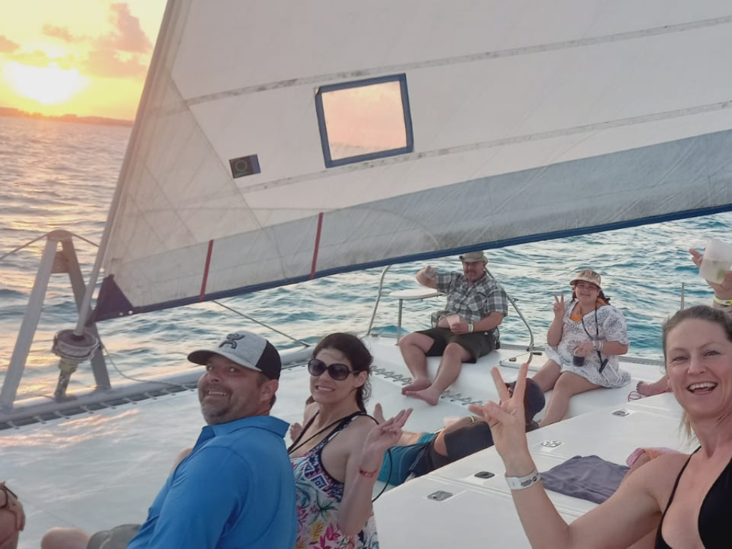 Isla Mujeres: Her Şey Dahil Katamaran Turu