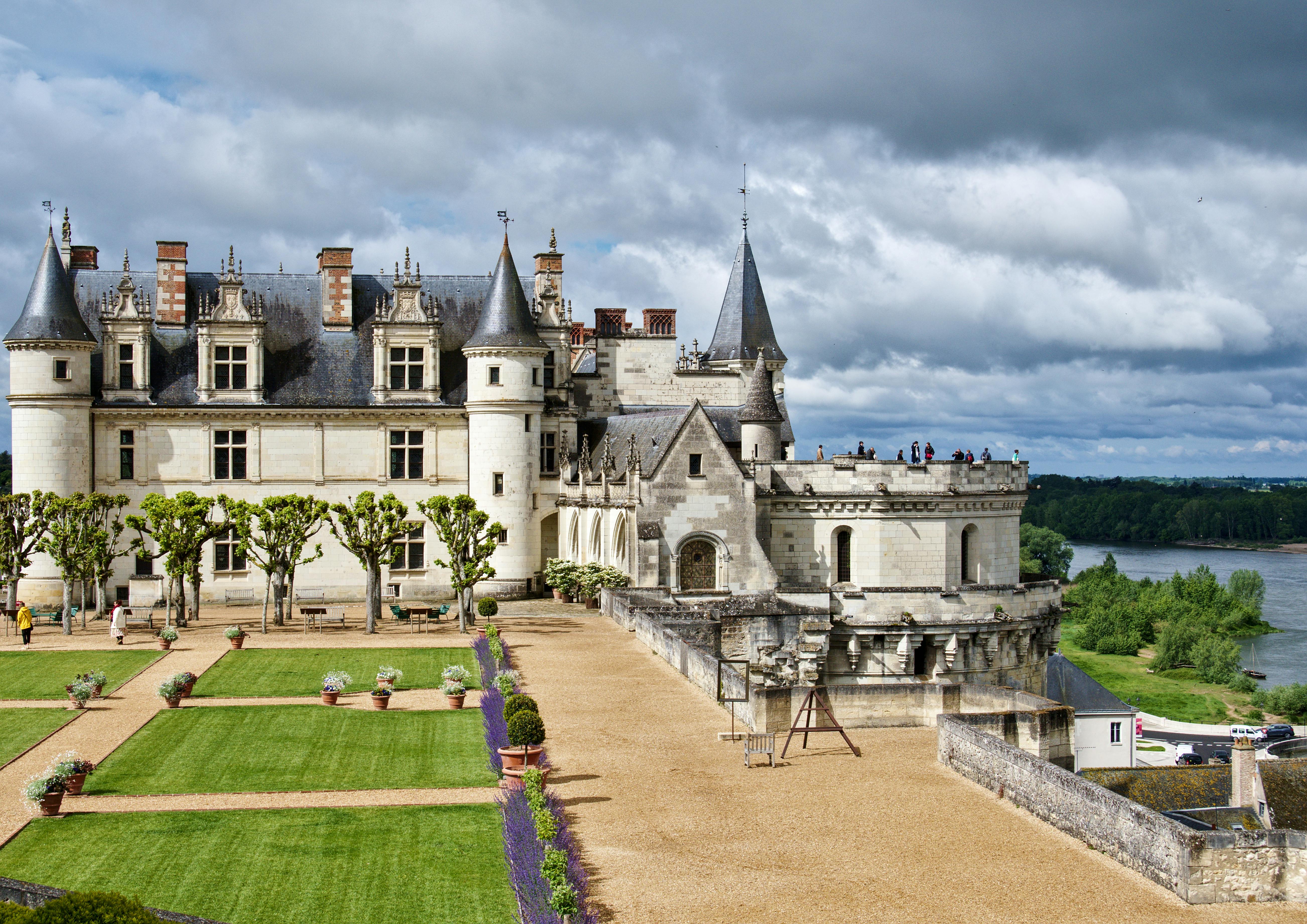 Exclusive Loire Valley Castles VIP Private Tour: Discover Chambord, Chenonceaux, and Amboise- Day trip from Paris Exclusive Loire Valley Castles VIP Private Tour: Discover Chambord, Chenonceaux, and Amboise- Day trip from Paris