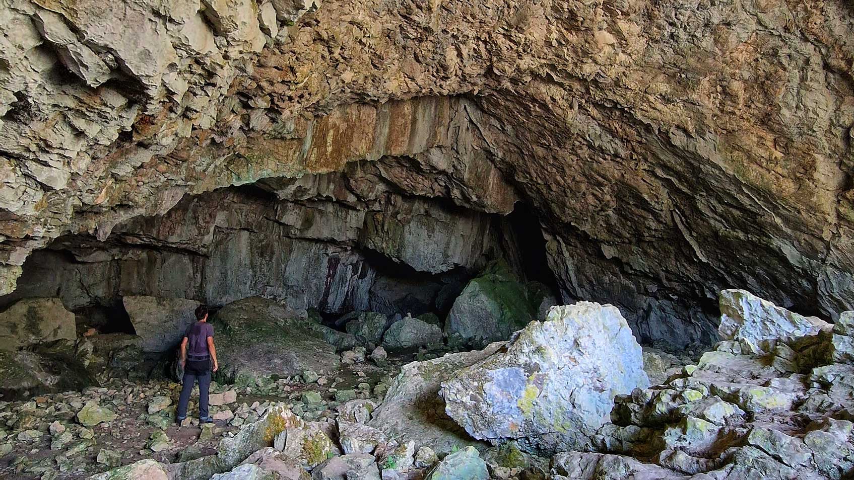 Lula: Montalbo hiking - Photo 5