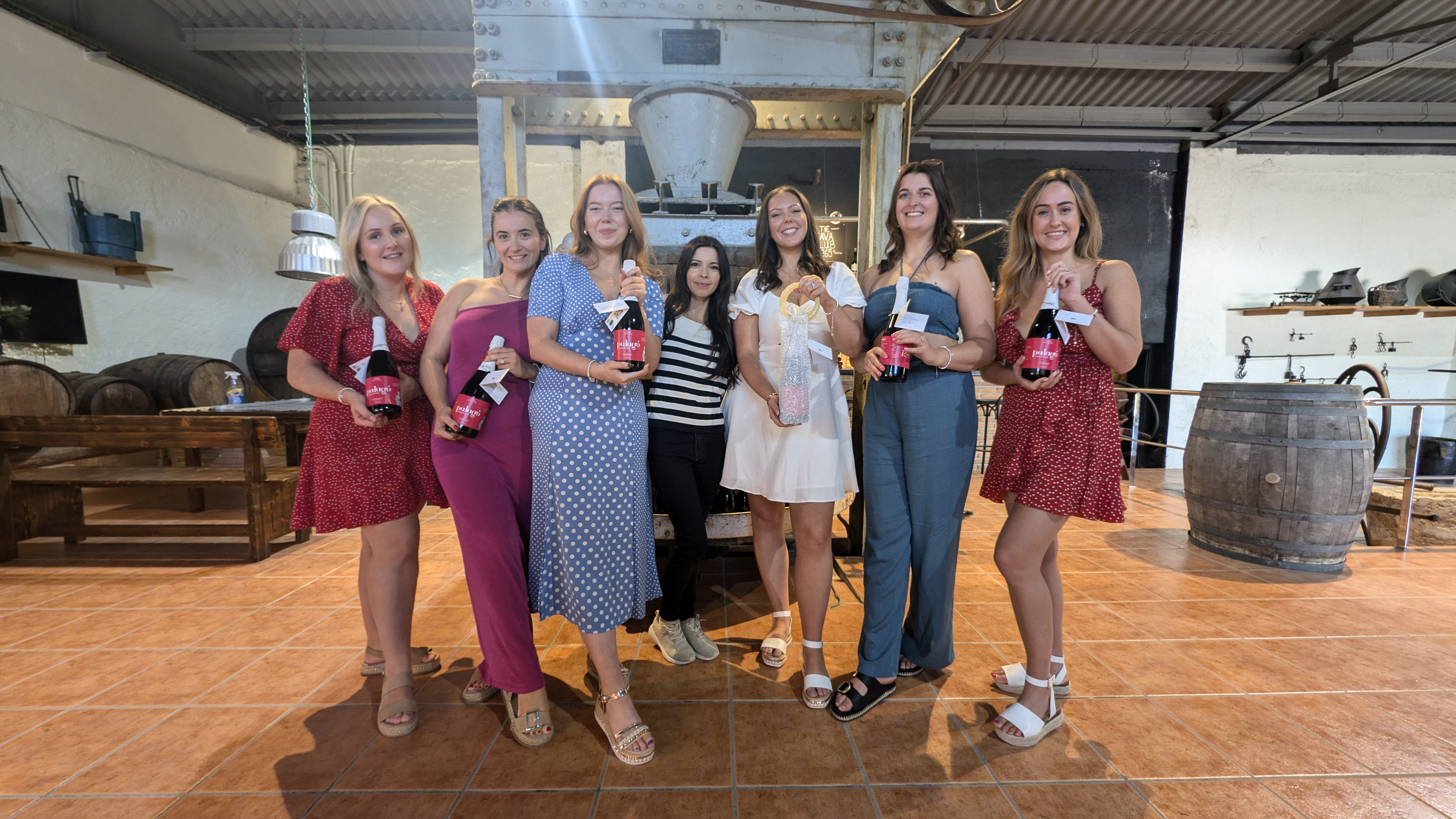 Barcelona: Your Cava, Your Story – Wine workshop experience at Artcava - Photo 12