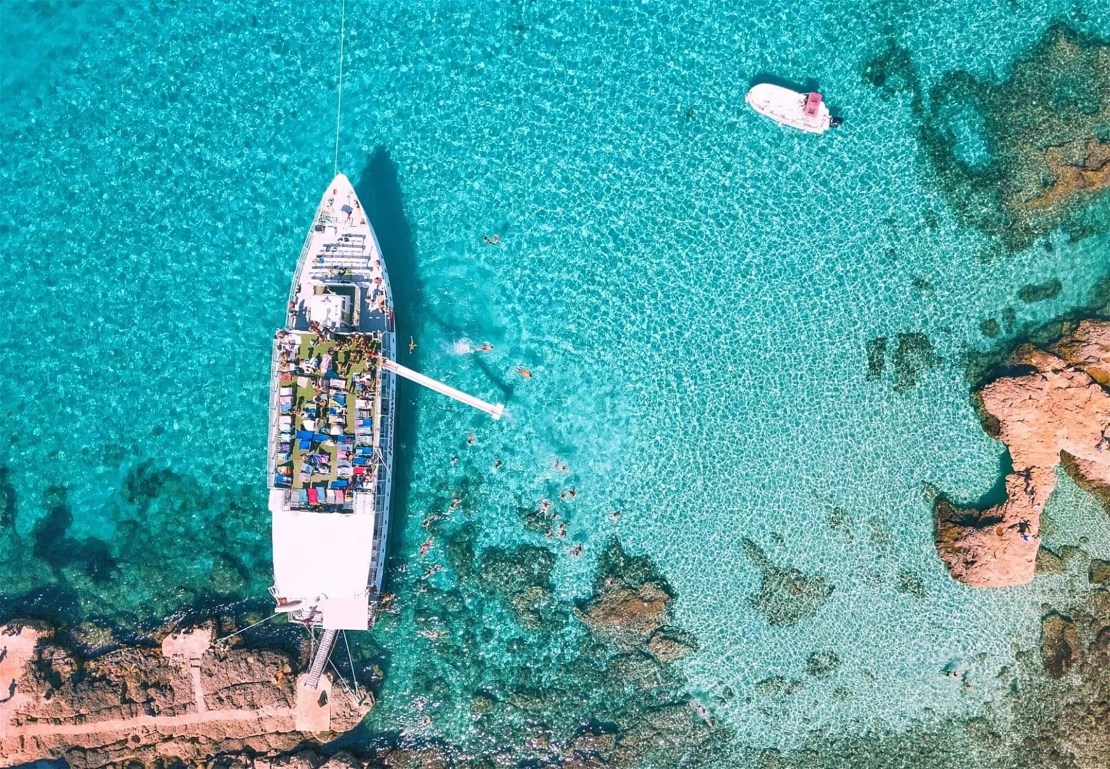 Full Day Comino, The Blue Lagoon & Caves Cruise Comino, The Blue Lagoon & Caves Cruise (Full Day)