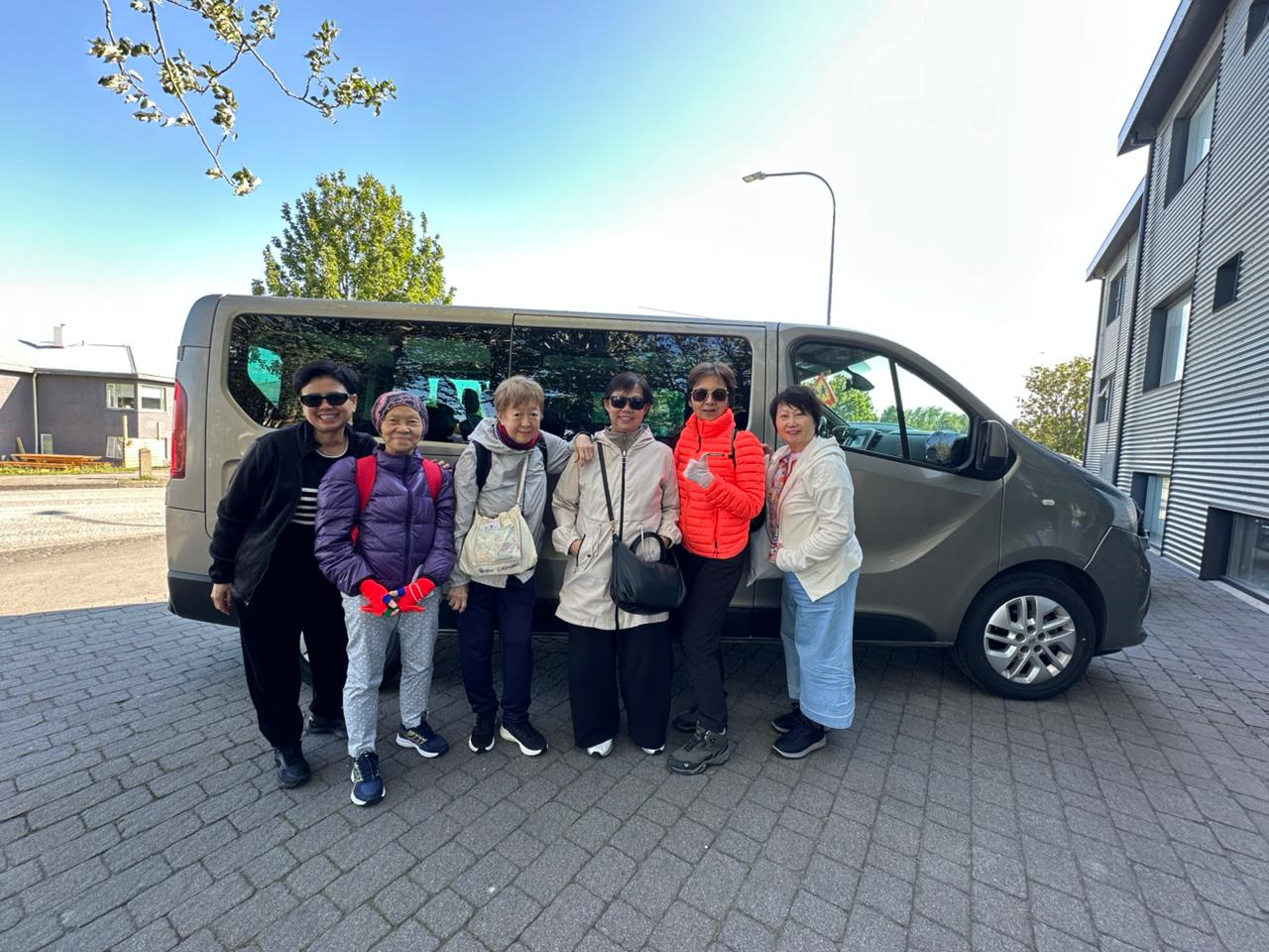 Keflavik Airport: Private Transfer to/from Reykjavik - Optional Blue Lagoon Stop - photo 5