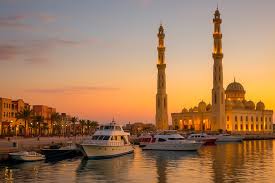 Discover Hurghada’s Culture, Craftsmanship, Marina, Mosque, and Vibrant Local Life