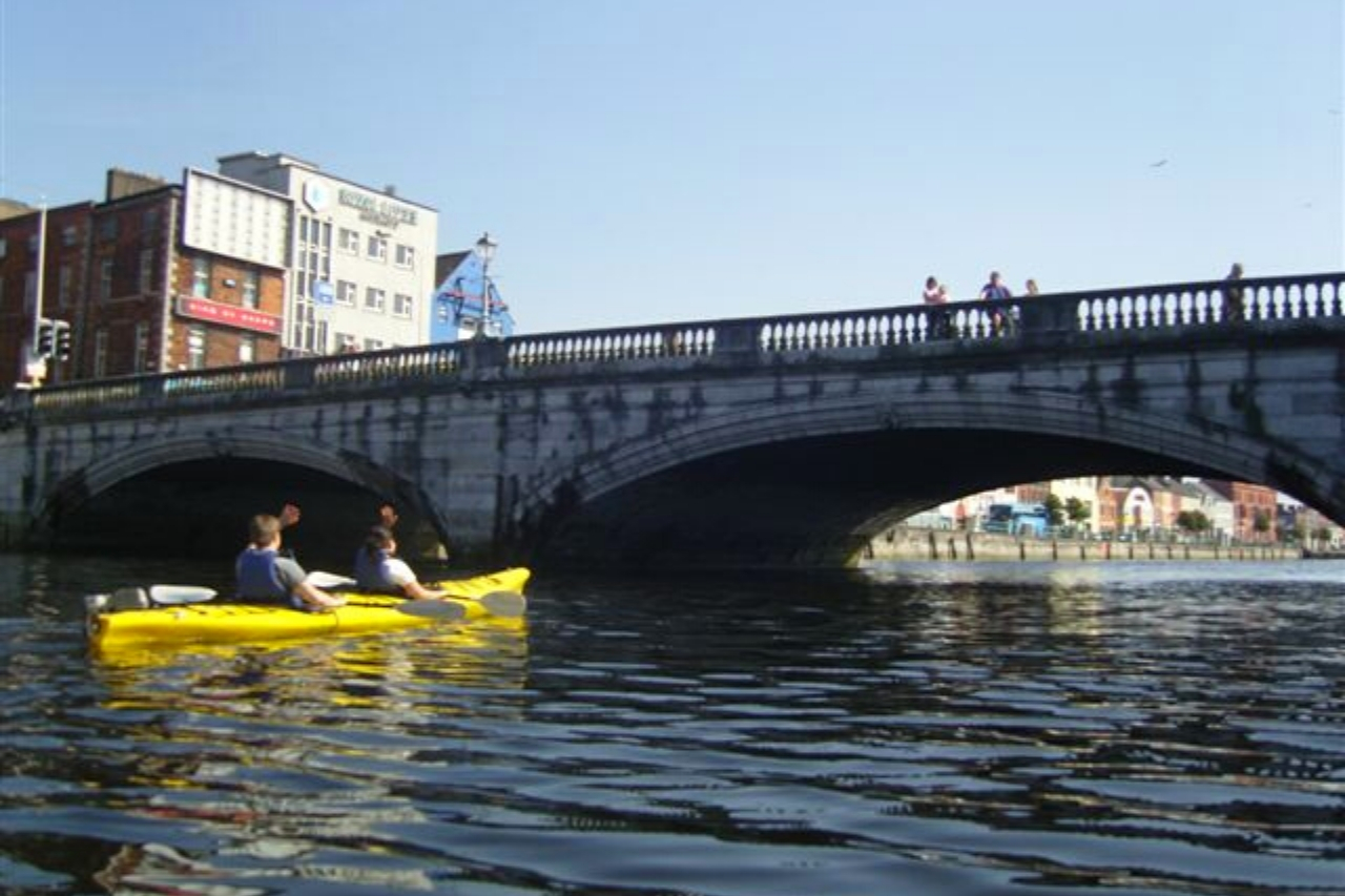 Kayaking under the bridges of Cork City. Guided. 2½ hours