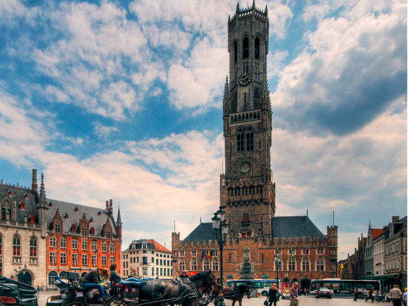 Extraordinary Bruges: Walking Audio Tour on Mobile App