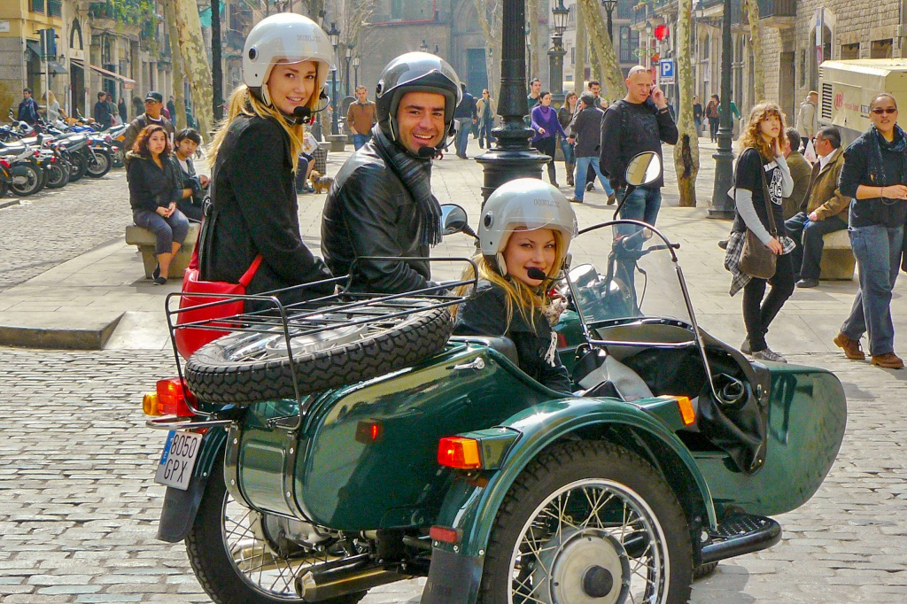Half Day Barcelona Tour by Sidecar Motorcycle - Photo 12
