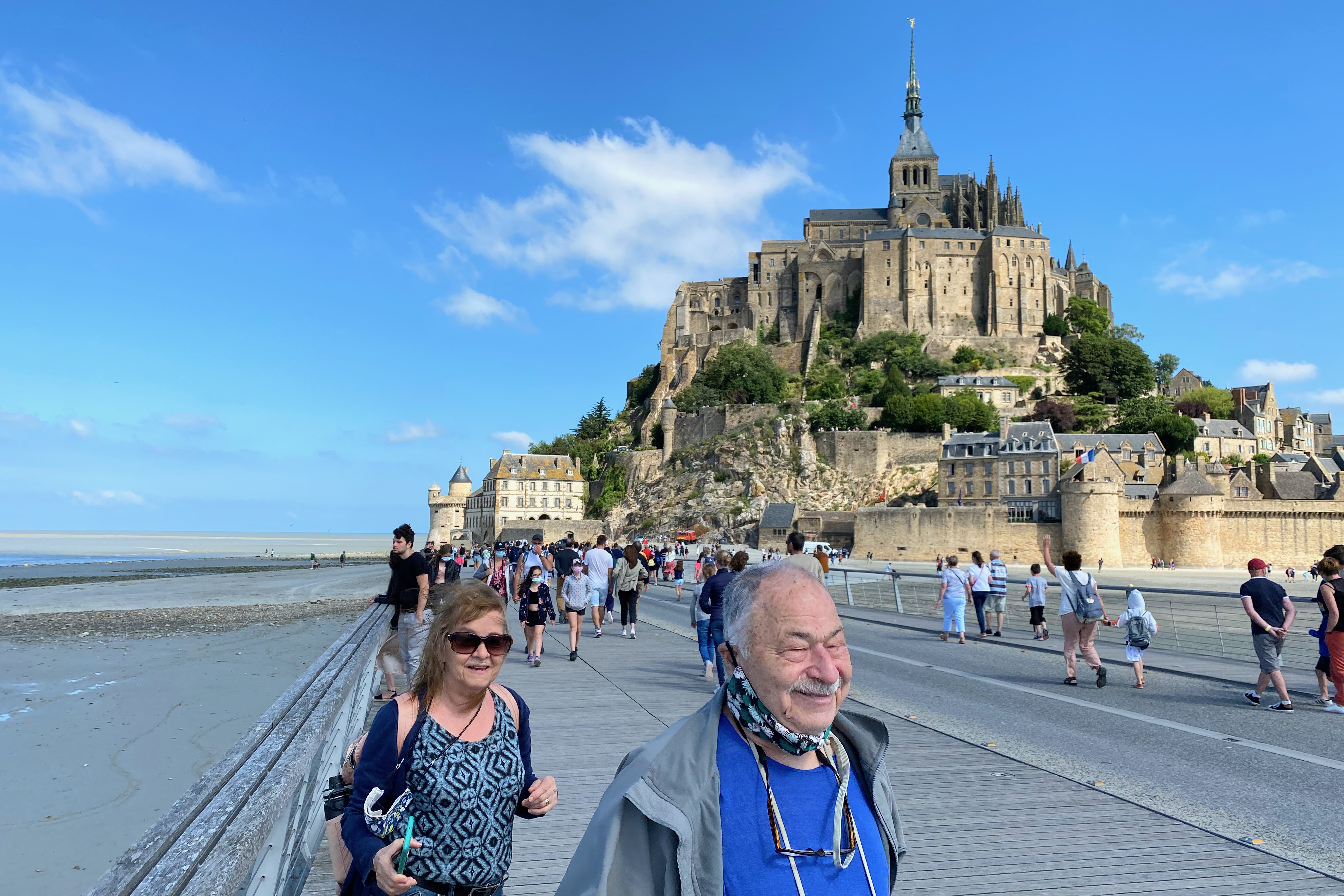 3-day Normandy, D-Day, Mont Saint-Michel, 3 Loire Castles Small-group by Minivan. - Photo 67