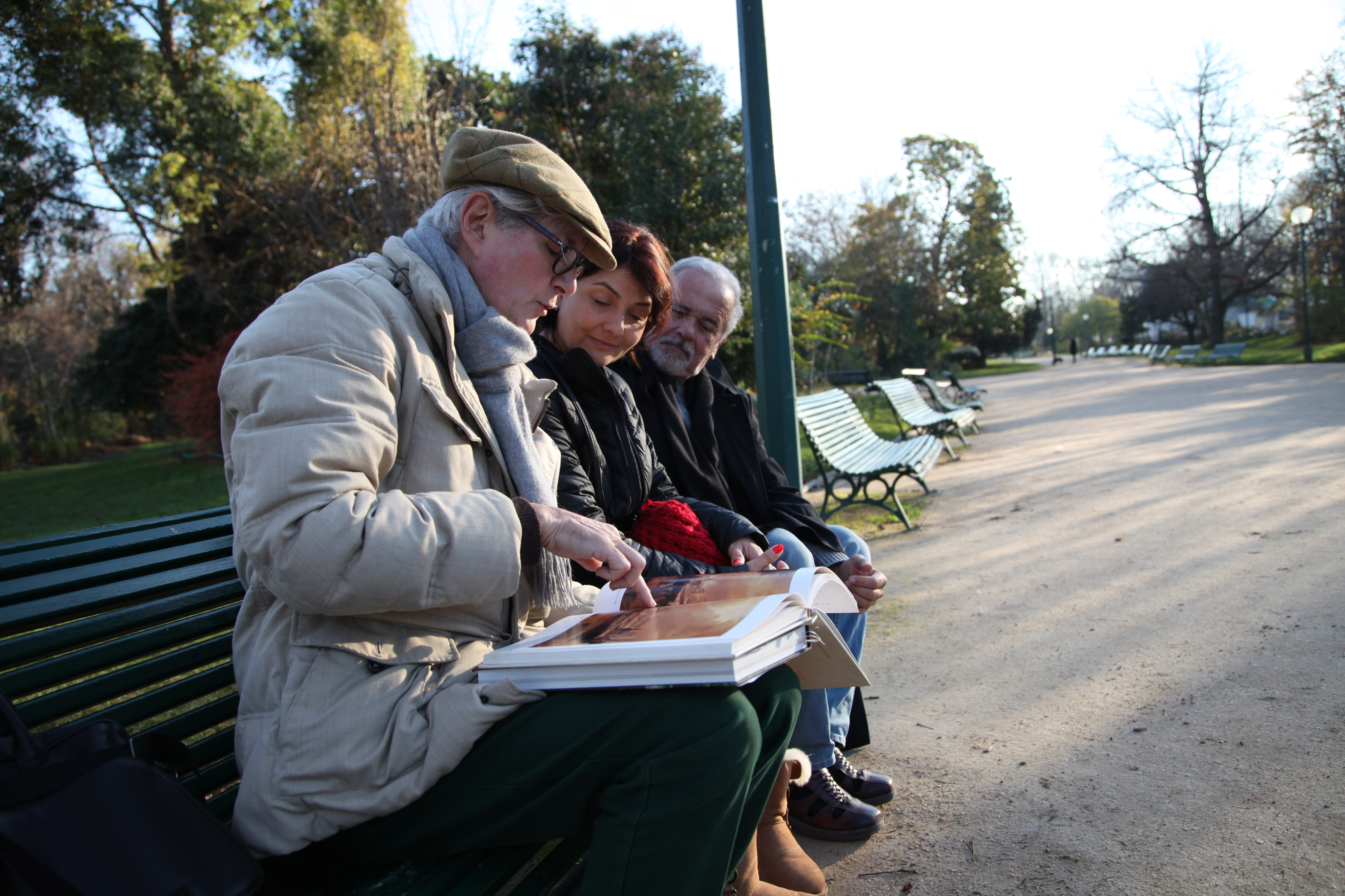 Stroll in the Champs-Elysées Gardens – Image 2 | WeShare