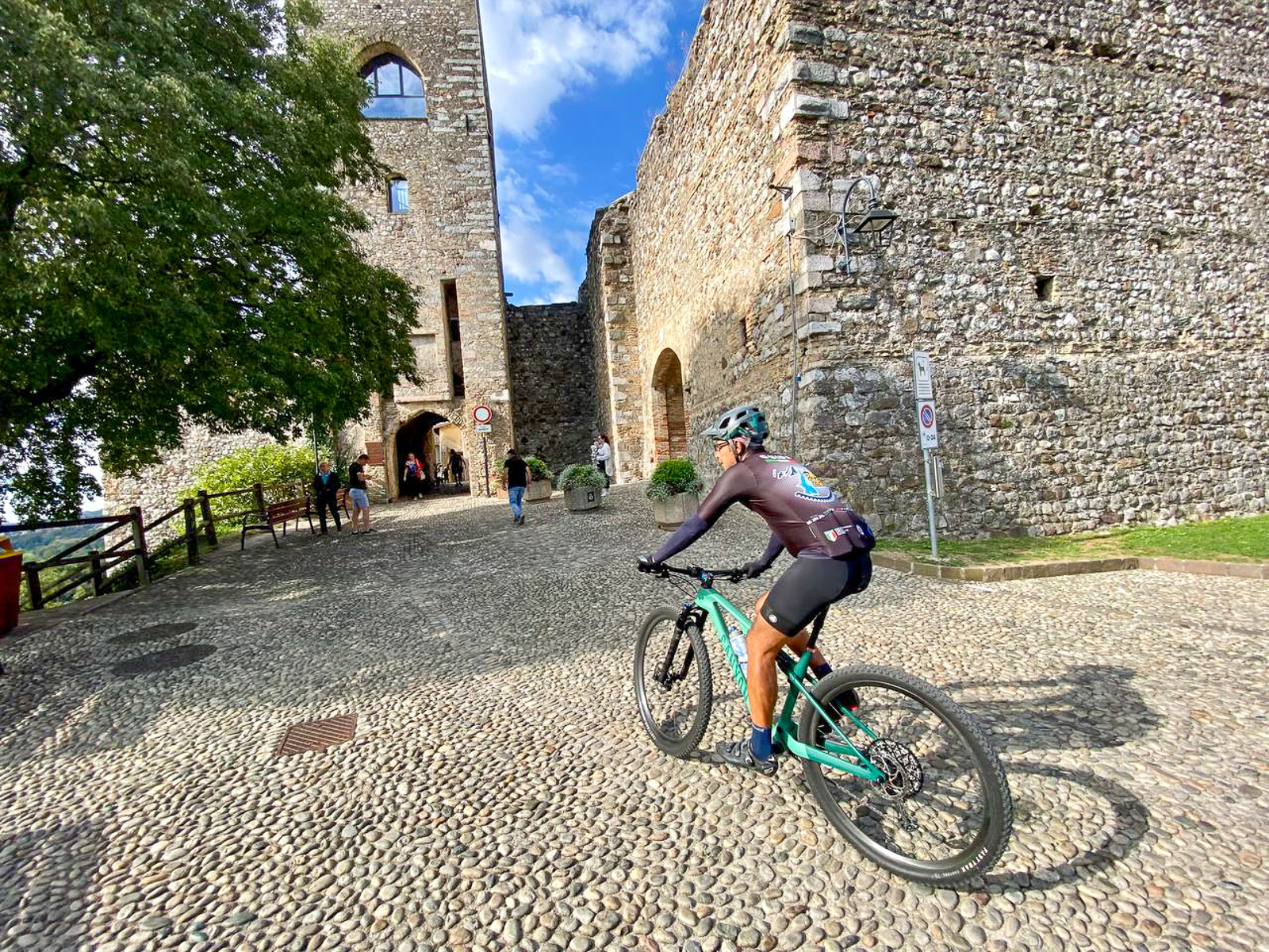 Valtenesi bike tour with lake view and wine tasting from Moniga - Photo 3