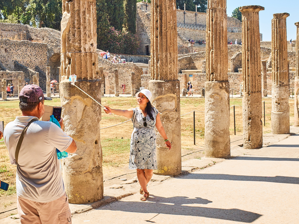 Half day tour to Pompeii Excavations from Naples – Image 1 | WeShare
