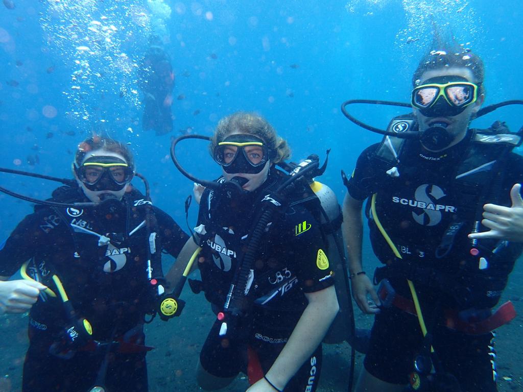 Buceo privado de experiencia guiada de 8 horas en Tulamben - Foto 2