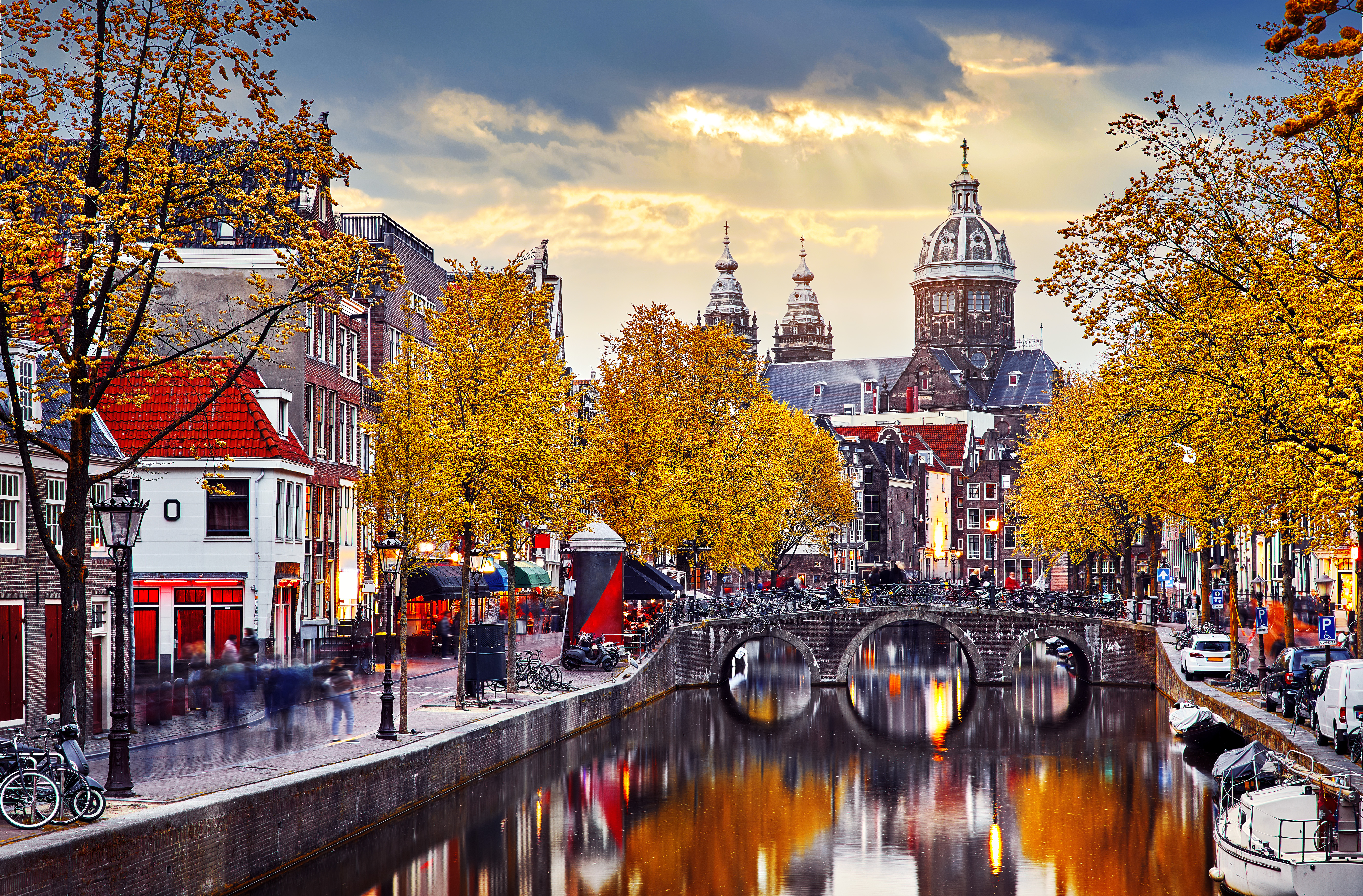 Self-Guided Red Light District Amsterdam Photography Tour - Photo 4