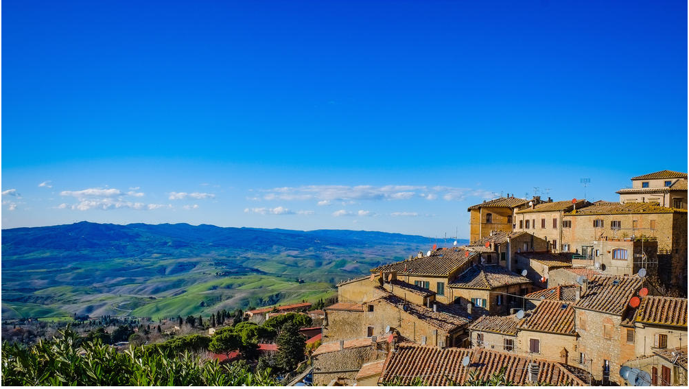 Discovering Tuscany's hidden treasures: San Gimignano, Volterra and San Galgano mysterious Abbey day trip from Florence - Photo 13
