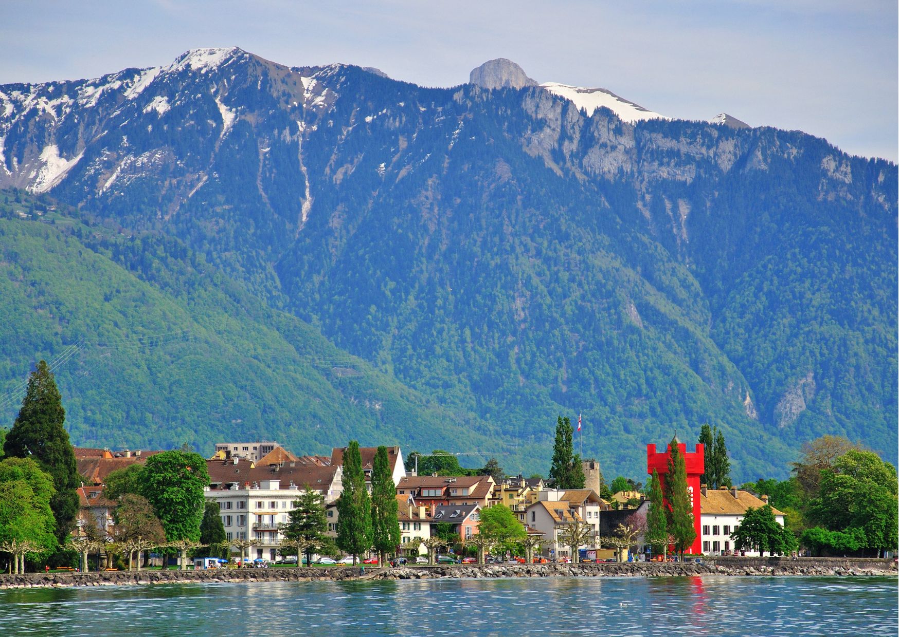 Interlaken: Private Car Tour to Glacier 3000, Montreaux and Vevey - Photo 8